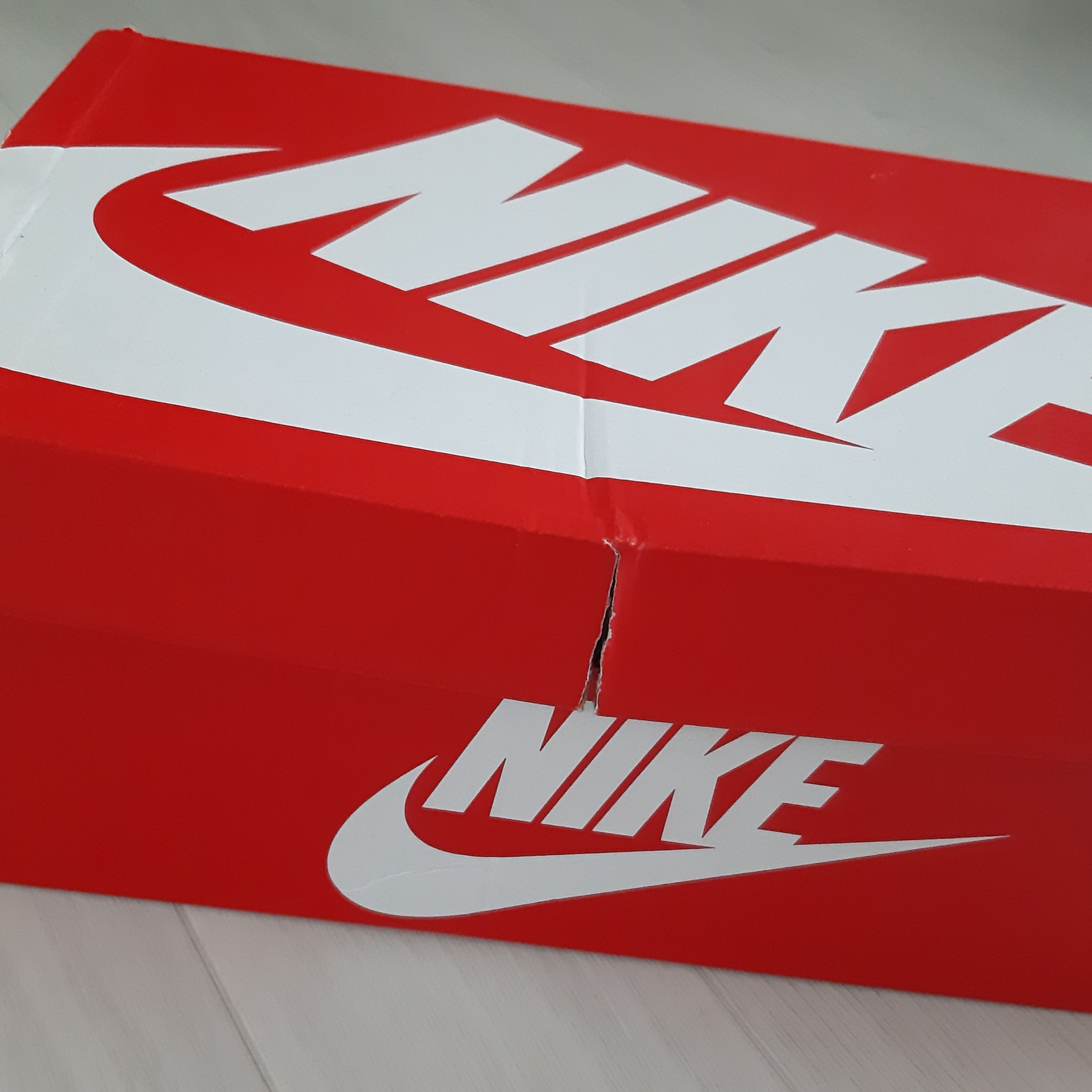 Nike Dunk High 1985 Barely Rose 착용 스타일 - 1