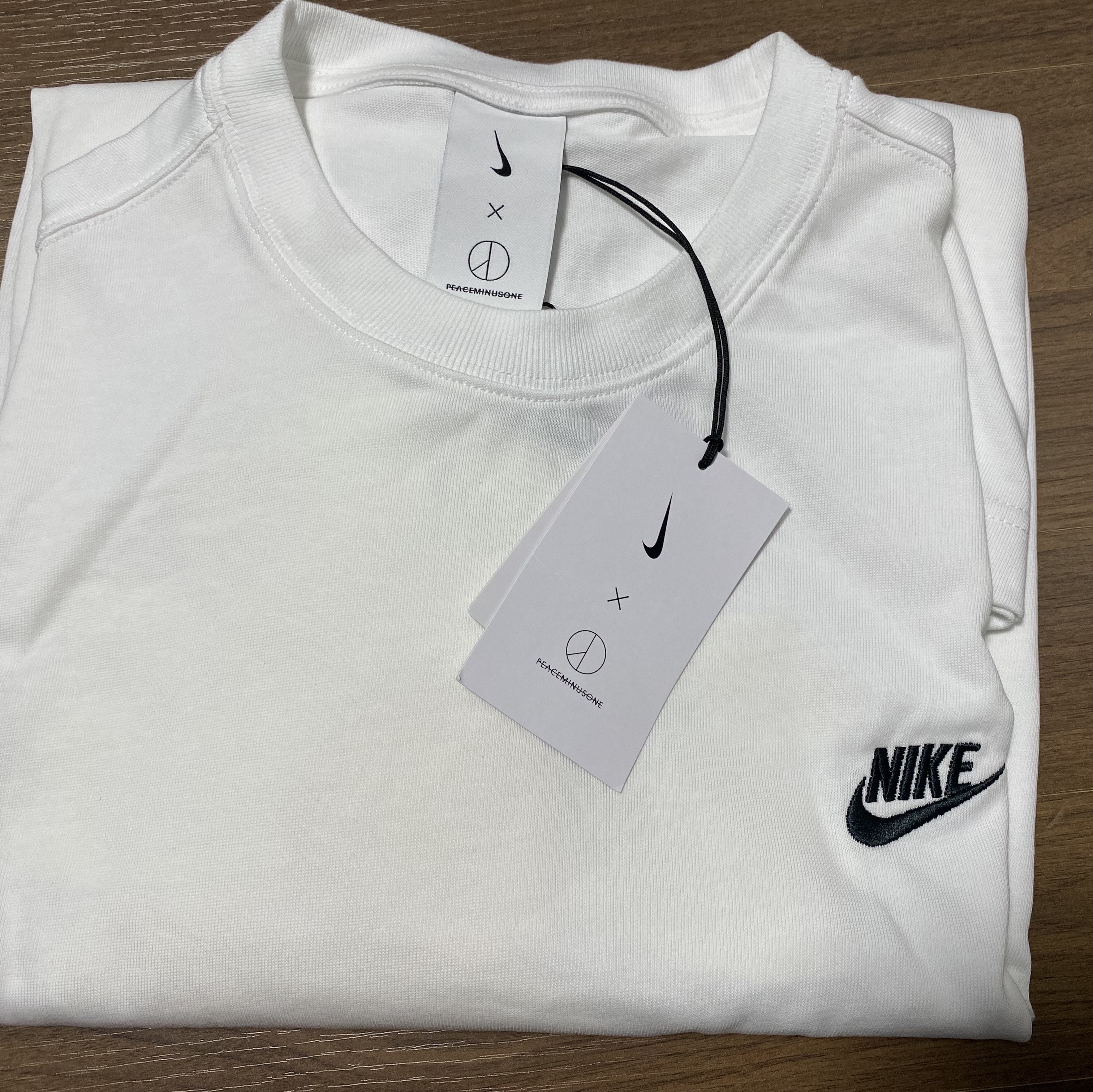 Nike x Peaceminusone LS T-Shirt White (DR0098-100) 착용 스타일