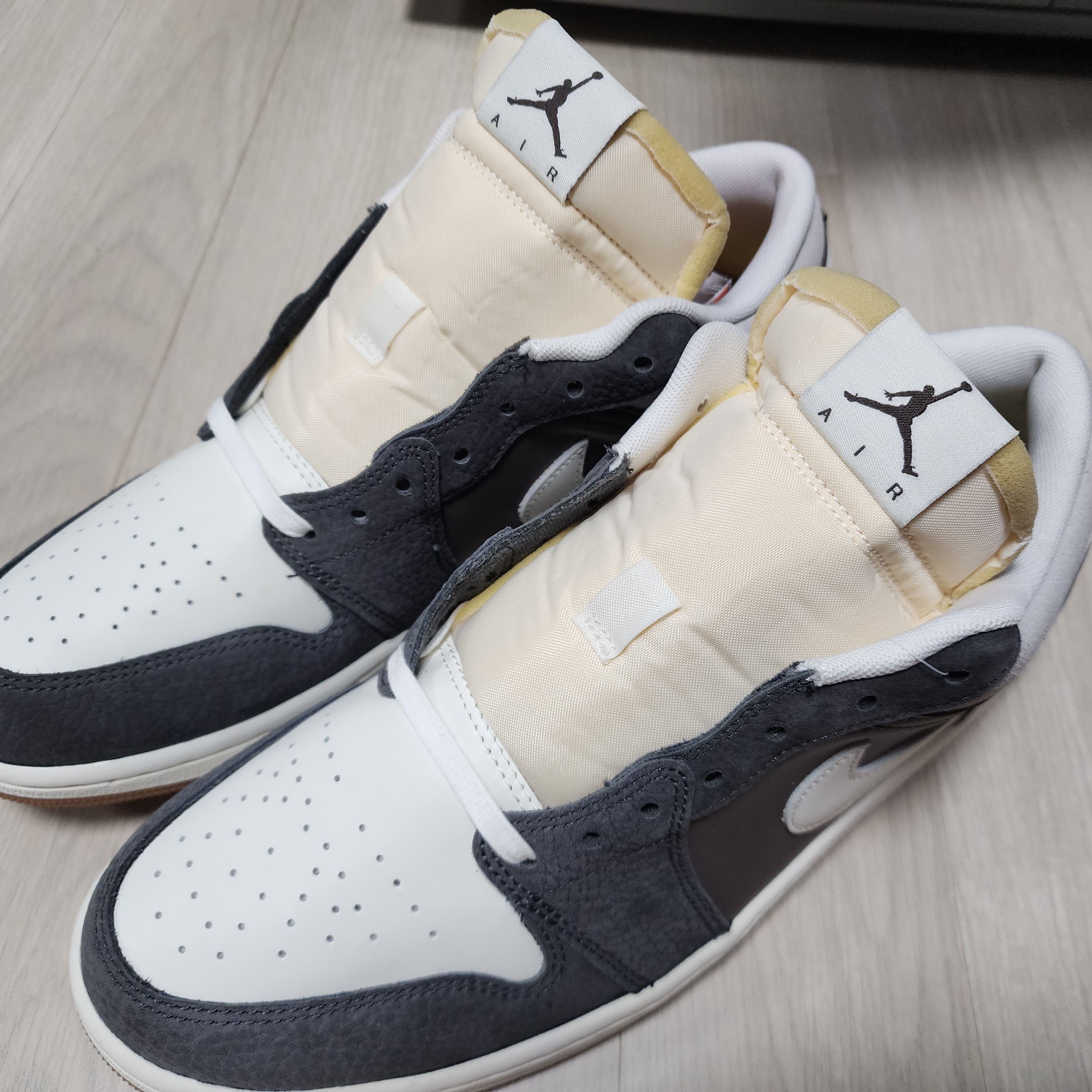 Jordan 1 Low Kkachi 착용 스타일