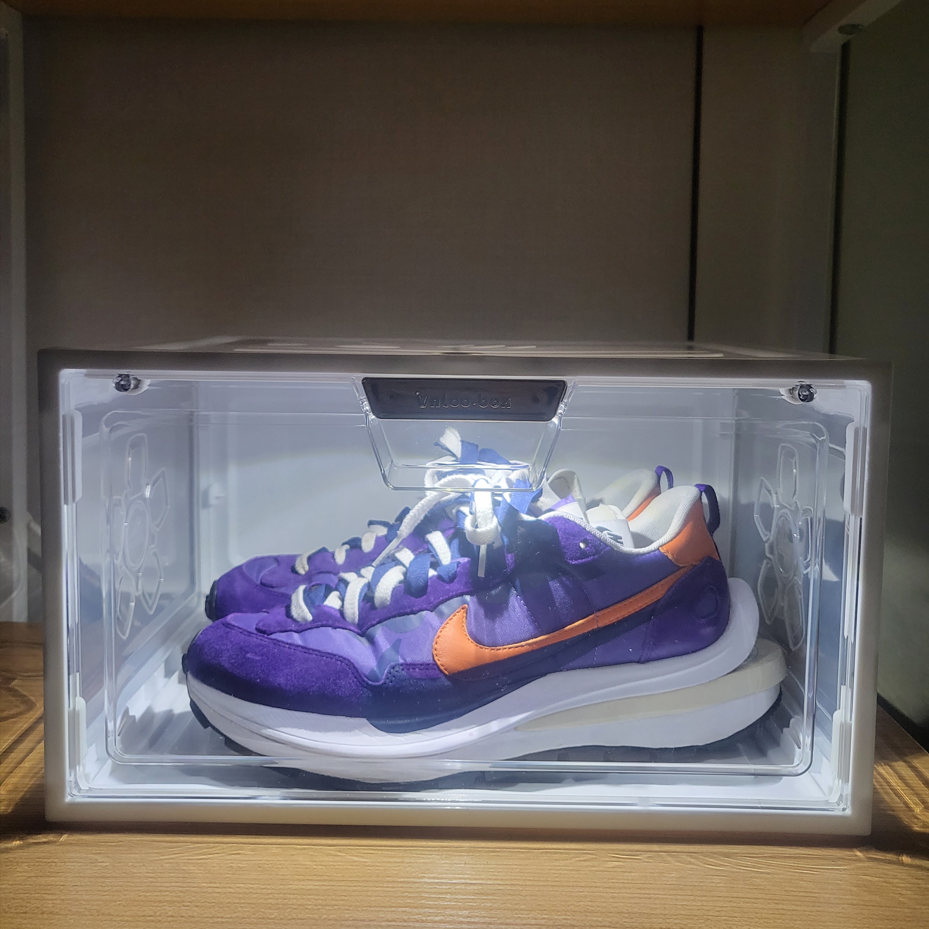Nike x Sacai VaporWaffle Dark Iris 착용 스타일
