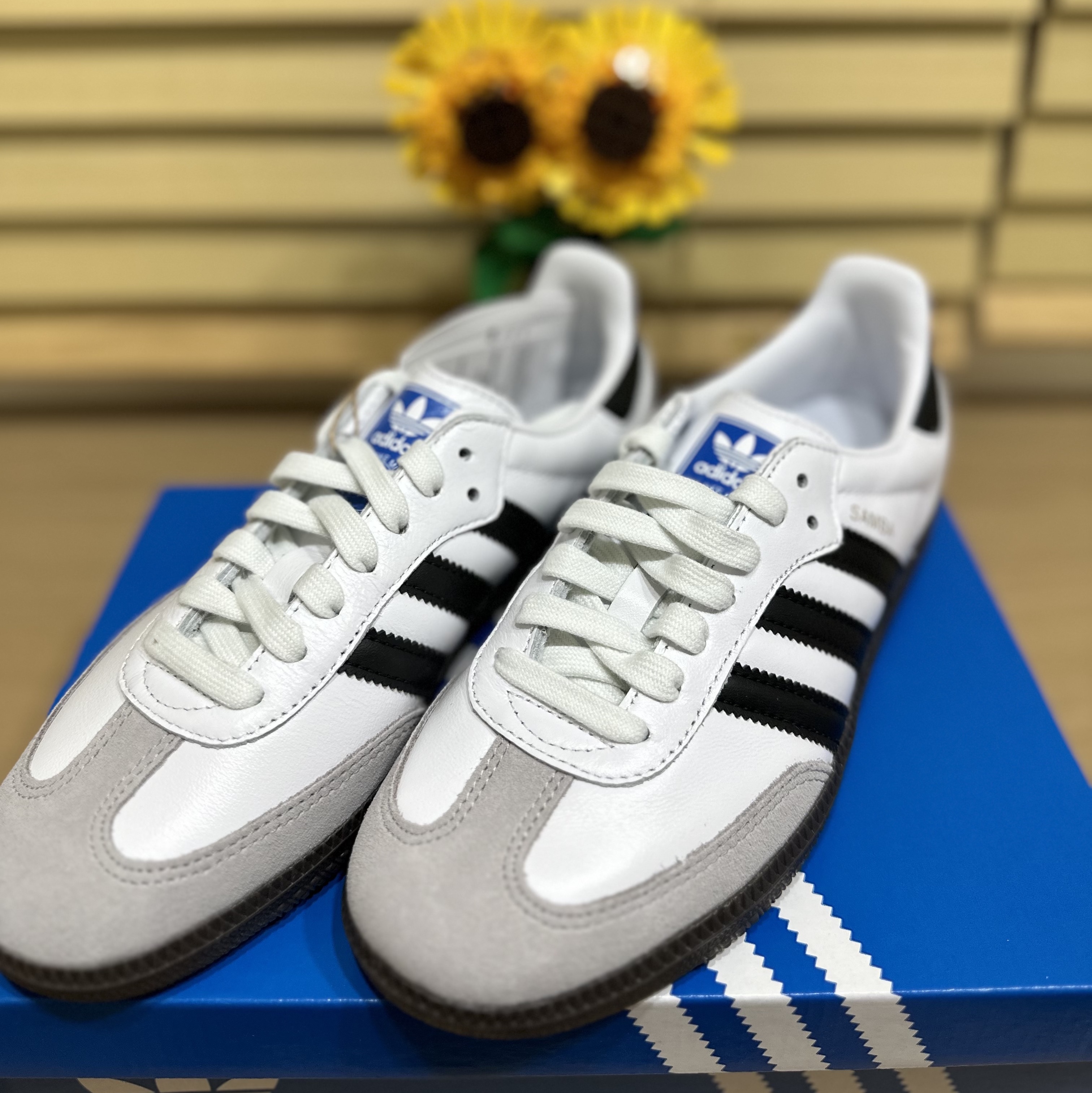 Adidas Samba OG Cloud White 착용 스타일