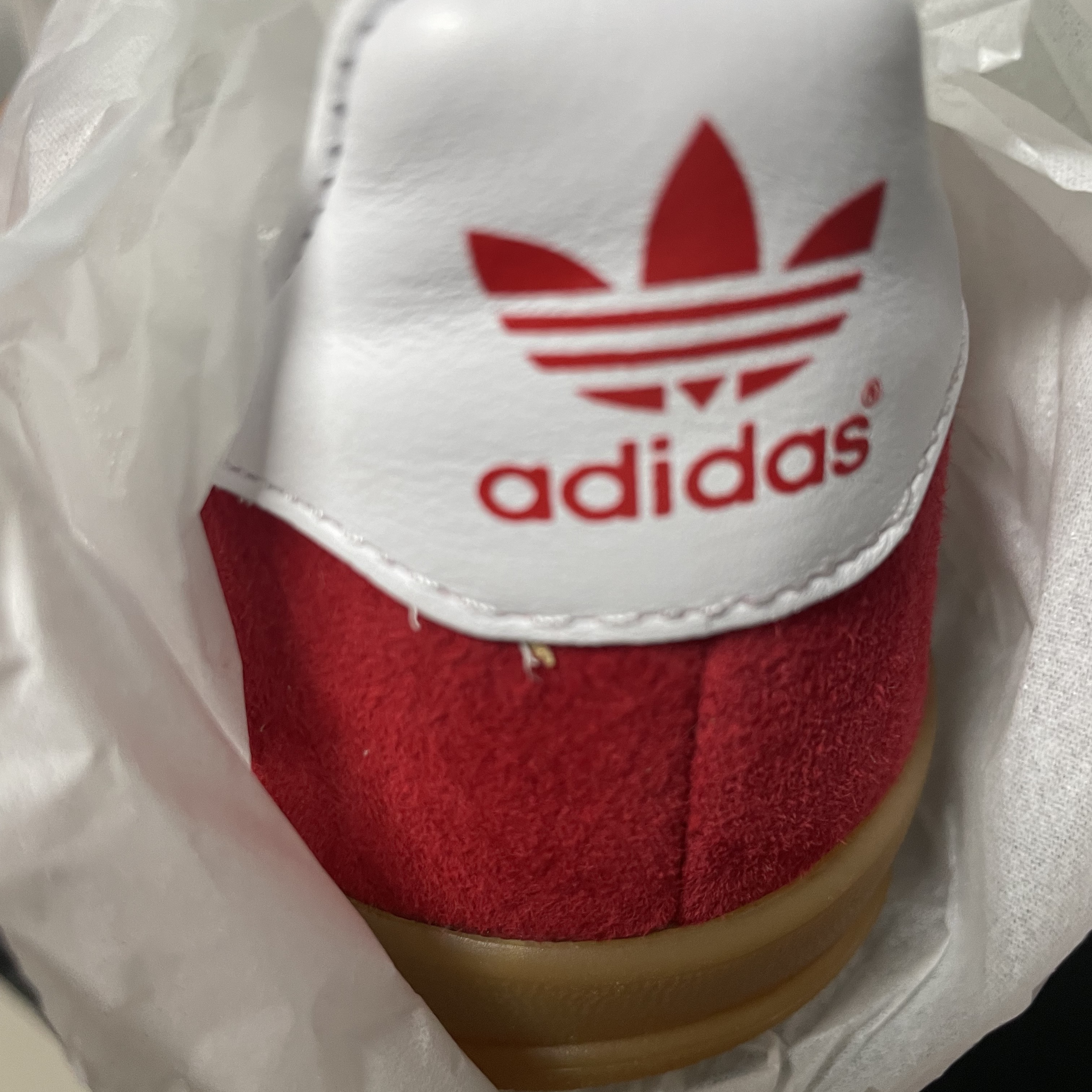 Adidas Gazelle Indoor Scarlet 착용 스타일