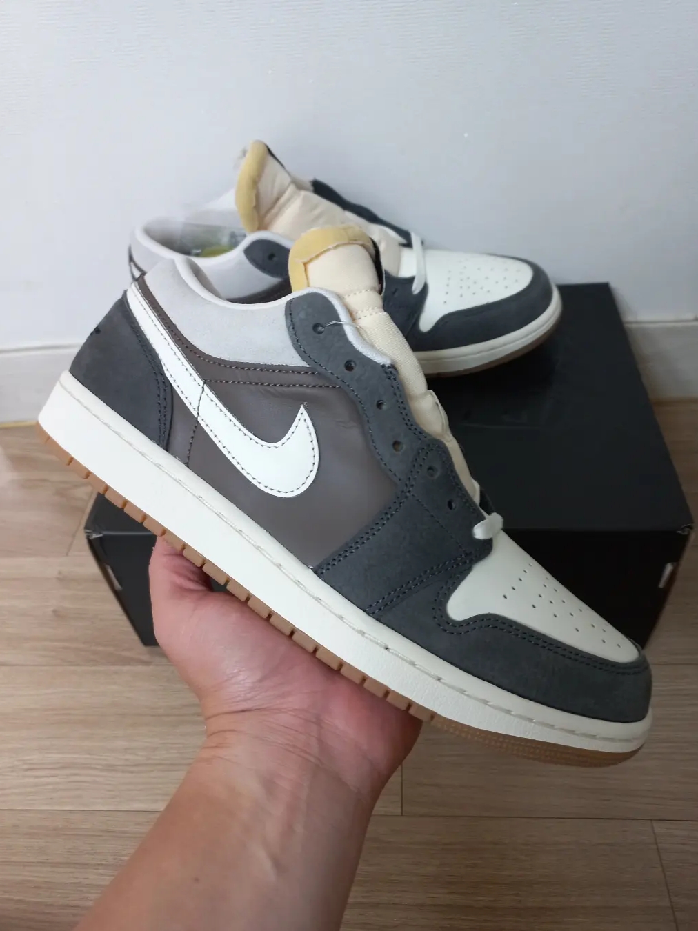 Jordan 1 Low Kkachi 착용 스타일 - 1