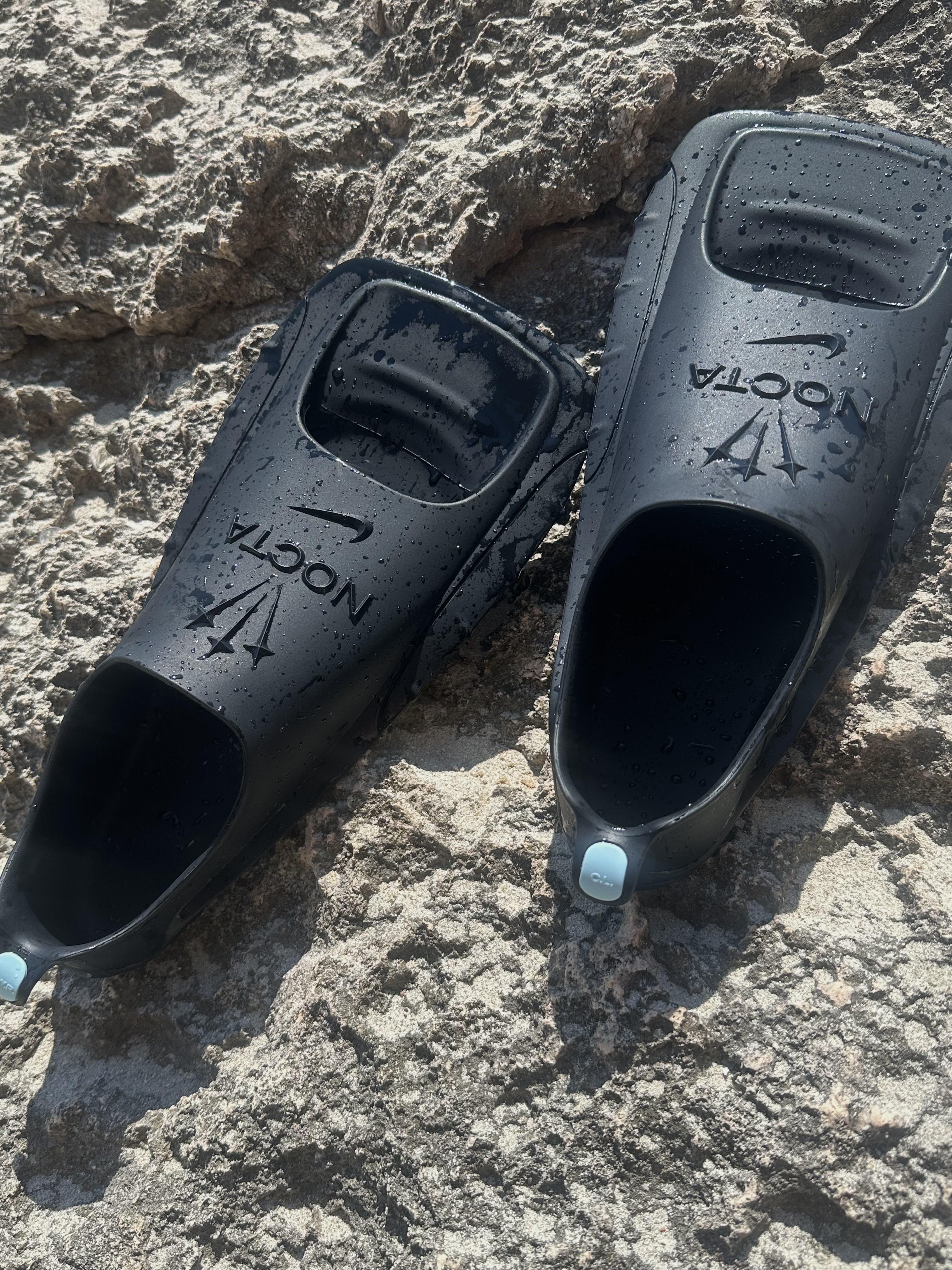 Stussy Big Basic Water Shorts Mint, Apple AirPods Max Lightning Silver (Korean Ver.) 착용 스타일 - 4