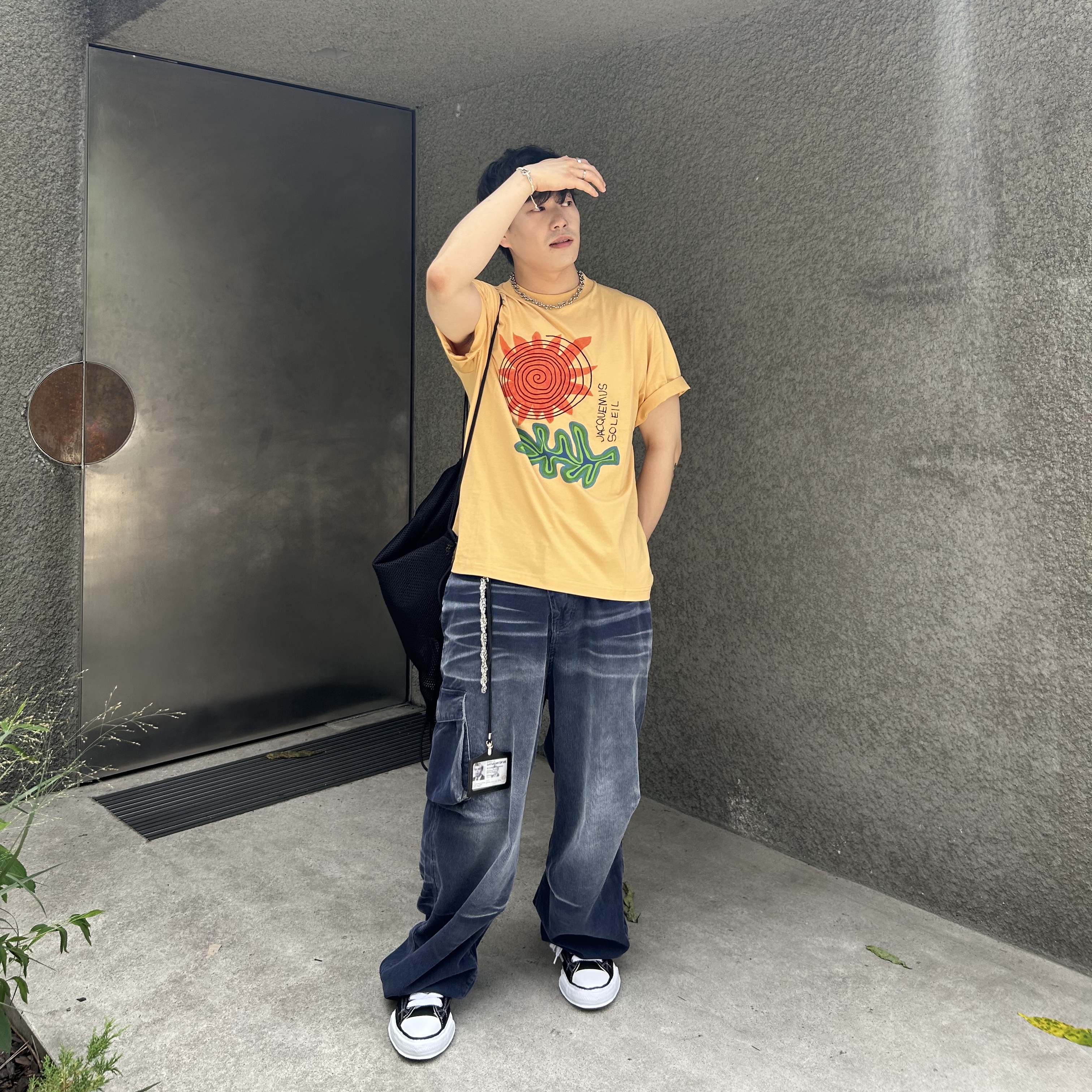 Maison Mihara Yasuhiro Peterson OG Sole Canvas Low Sneakers Black, Jacquemus Le T-Shirt Soalheiro Logo T-Shirt Print Arty Leaf Yellow 착용 스타일 - 2