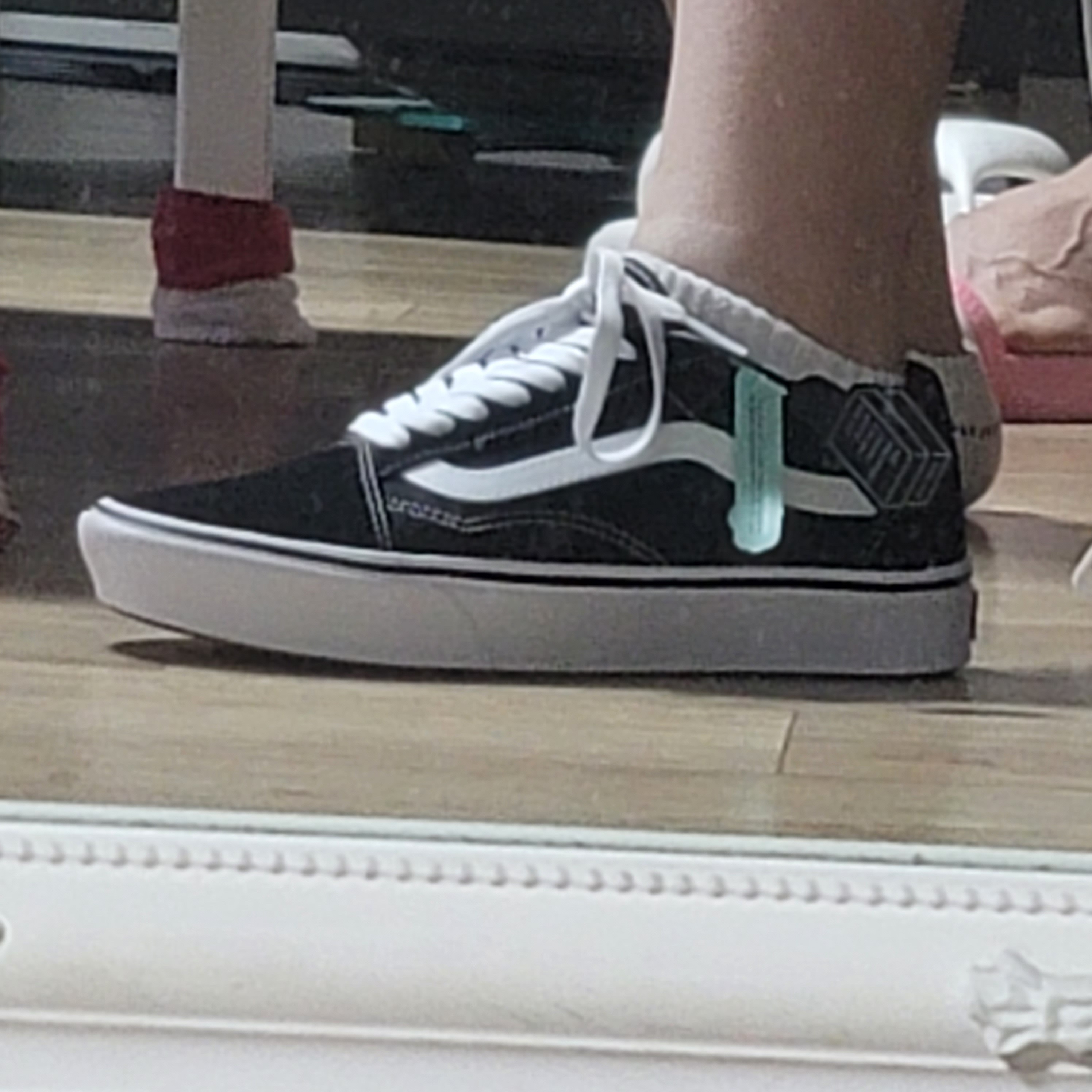 Vans ComfyCush Old Skool Black True white 착용 스타일 - 1