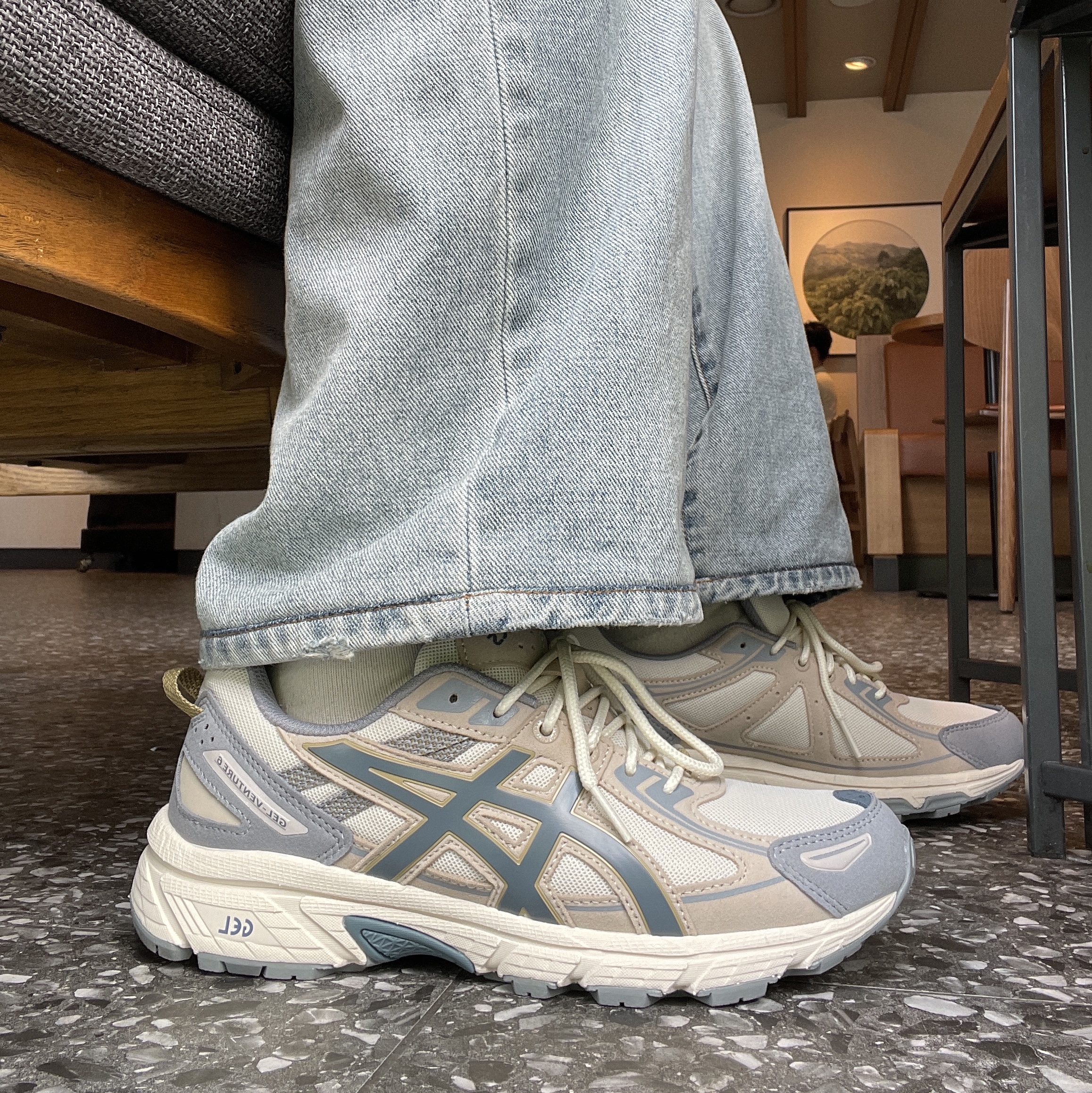 Asics Gel-Venture 6 SPS Birch Ironclad 착용 스타일
