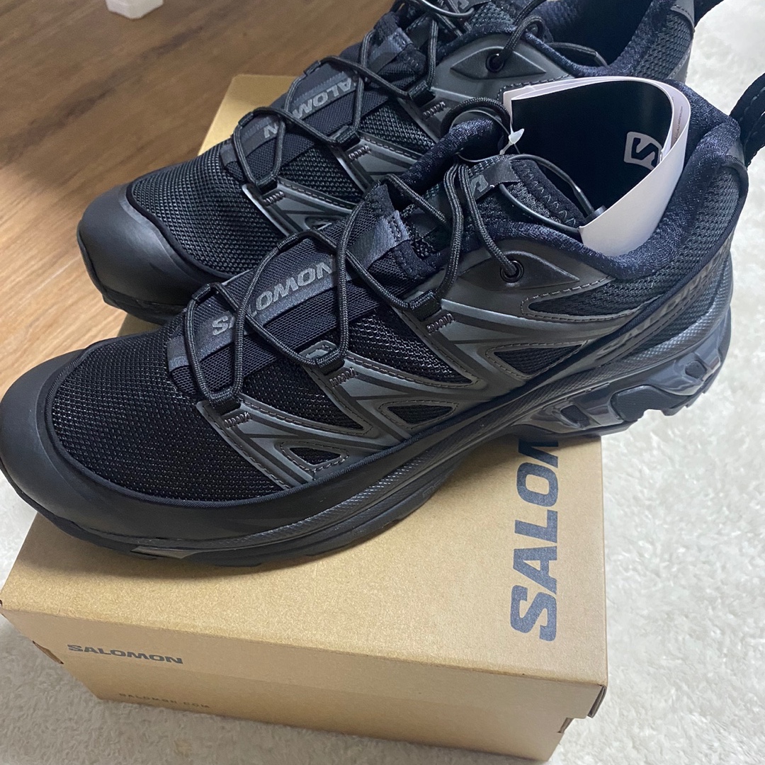 Salomon XT-6 Expanse Black Ebony 착용 스타일