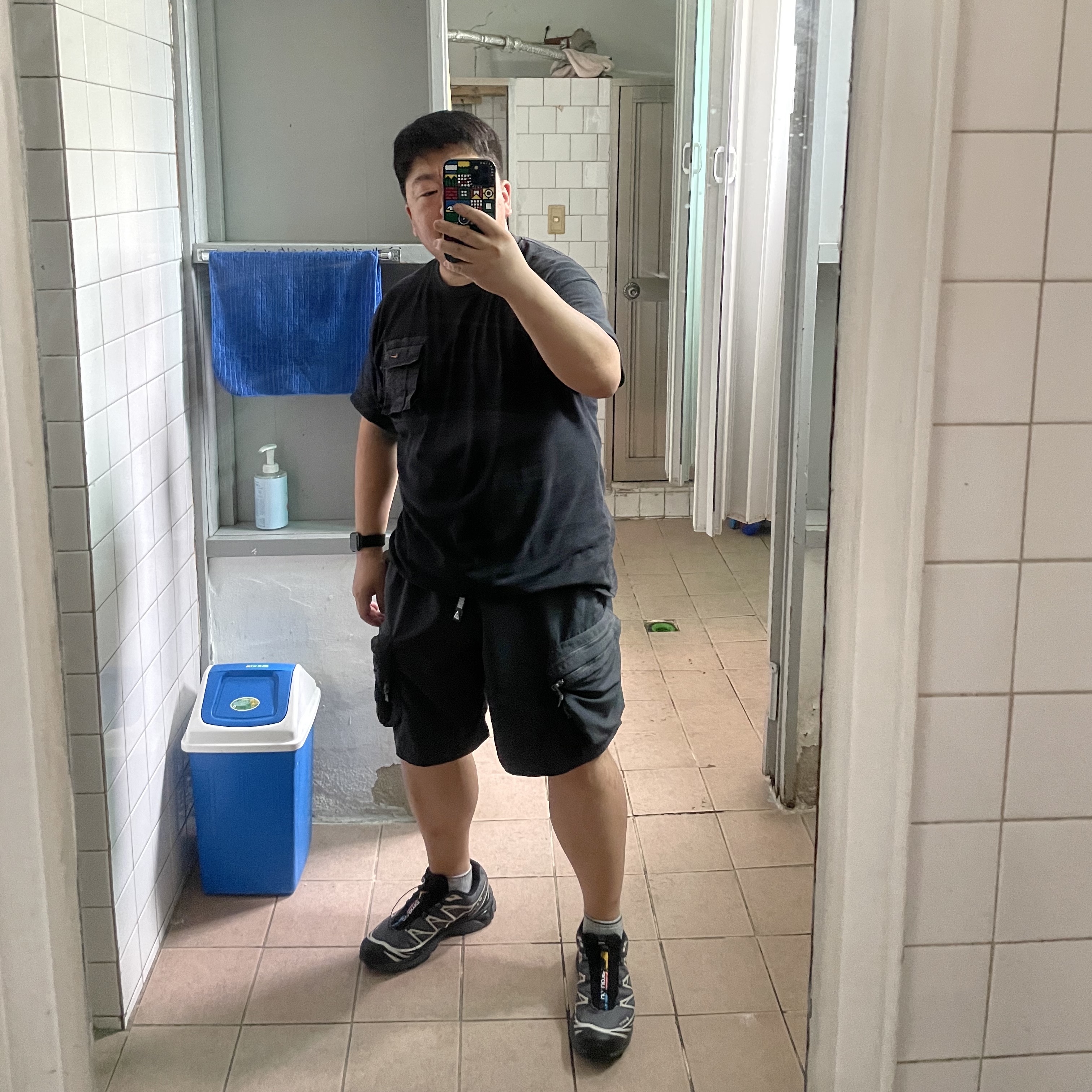 Salomon XT-6 Gore-Tex Black Ebony 착용 스타일