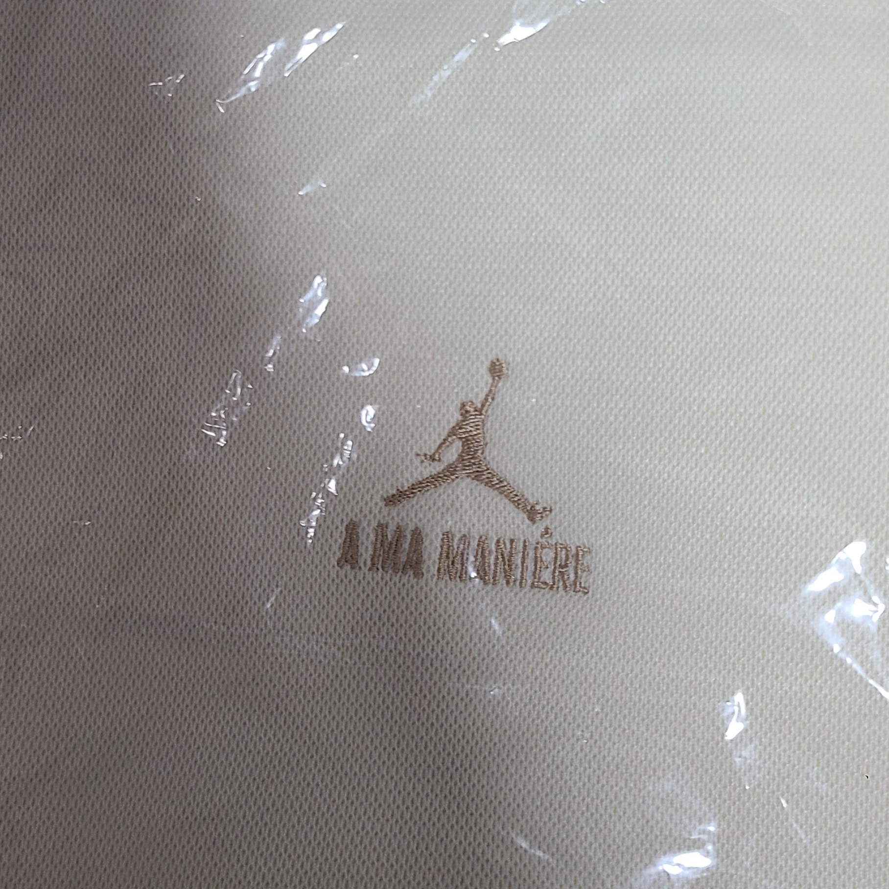 Jordan x A Ma Maniere Track Jacket Coconut Milk - Asia 착용 스타일 - 2