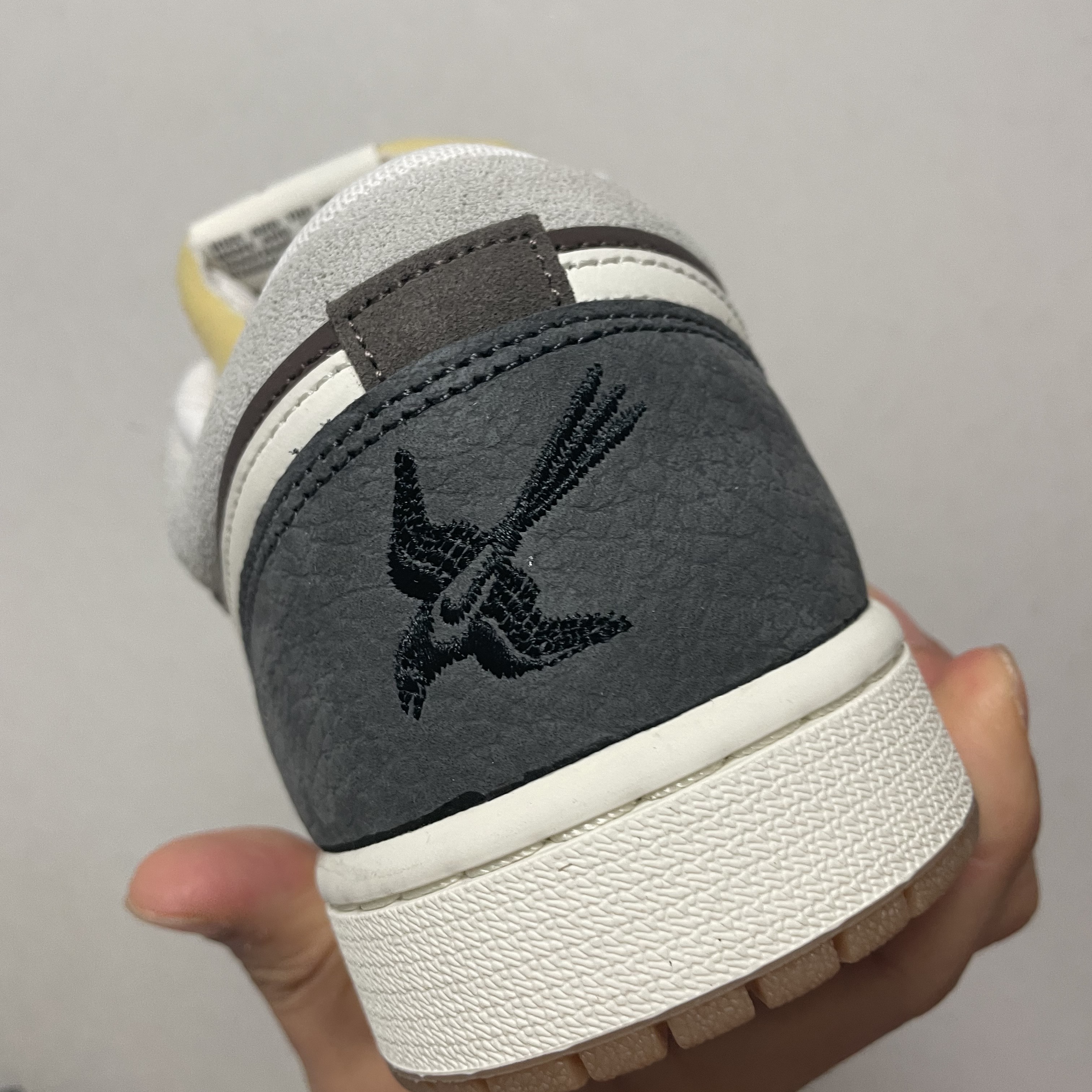 Jordan 1 Low Kkachi 착용 스타일 - 4