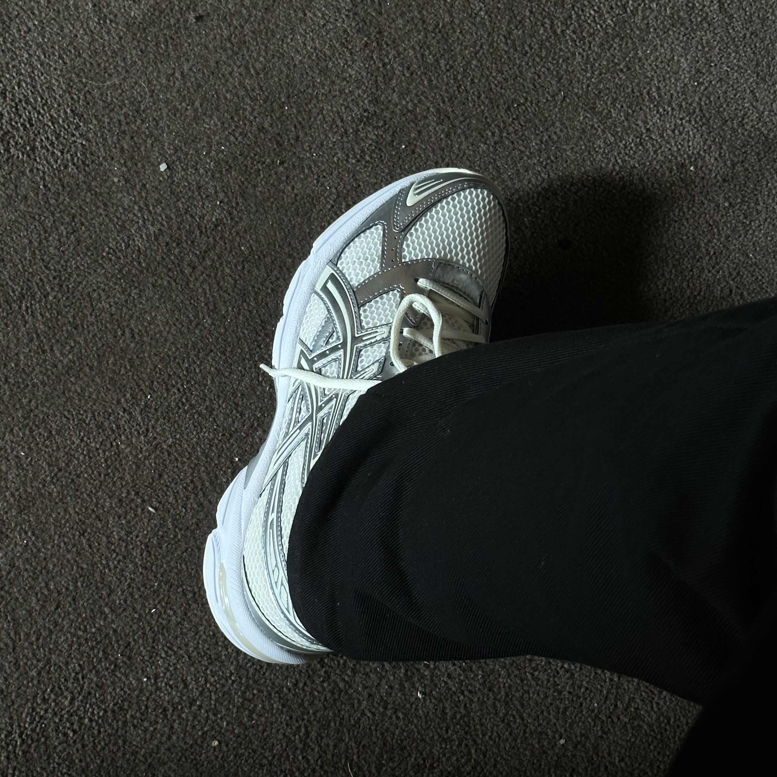 (W) Asics Gel-1130 Cream Pure Silver 착용 스타일 - 2