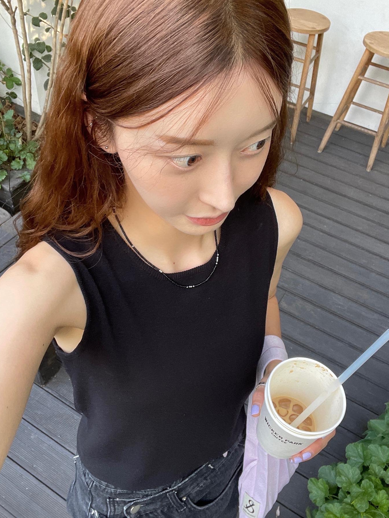 (W) Prada Mellow Rubber Mules Black, Prada Mellow Rubber Mules Black 착용 스타일 - 3