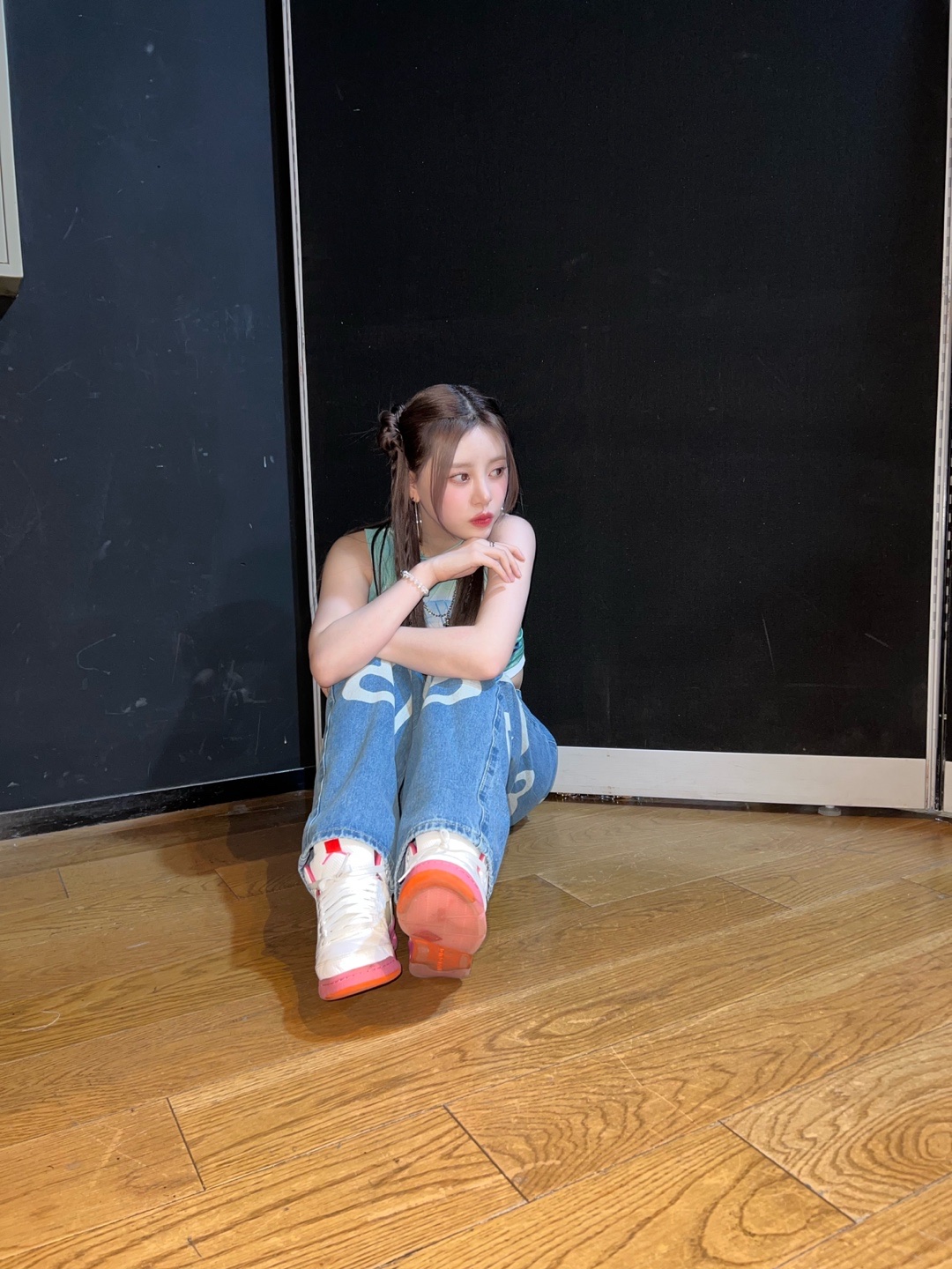 (GS) Jordan 5 Retro Pinksicle and Safety Orange 착용 스타일 - 2