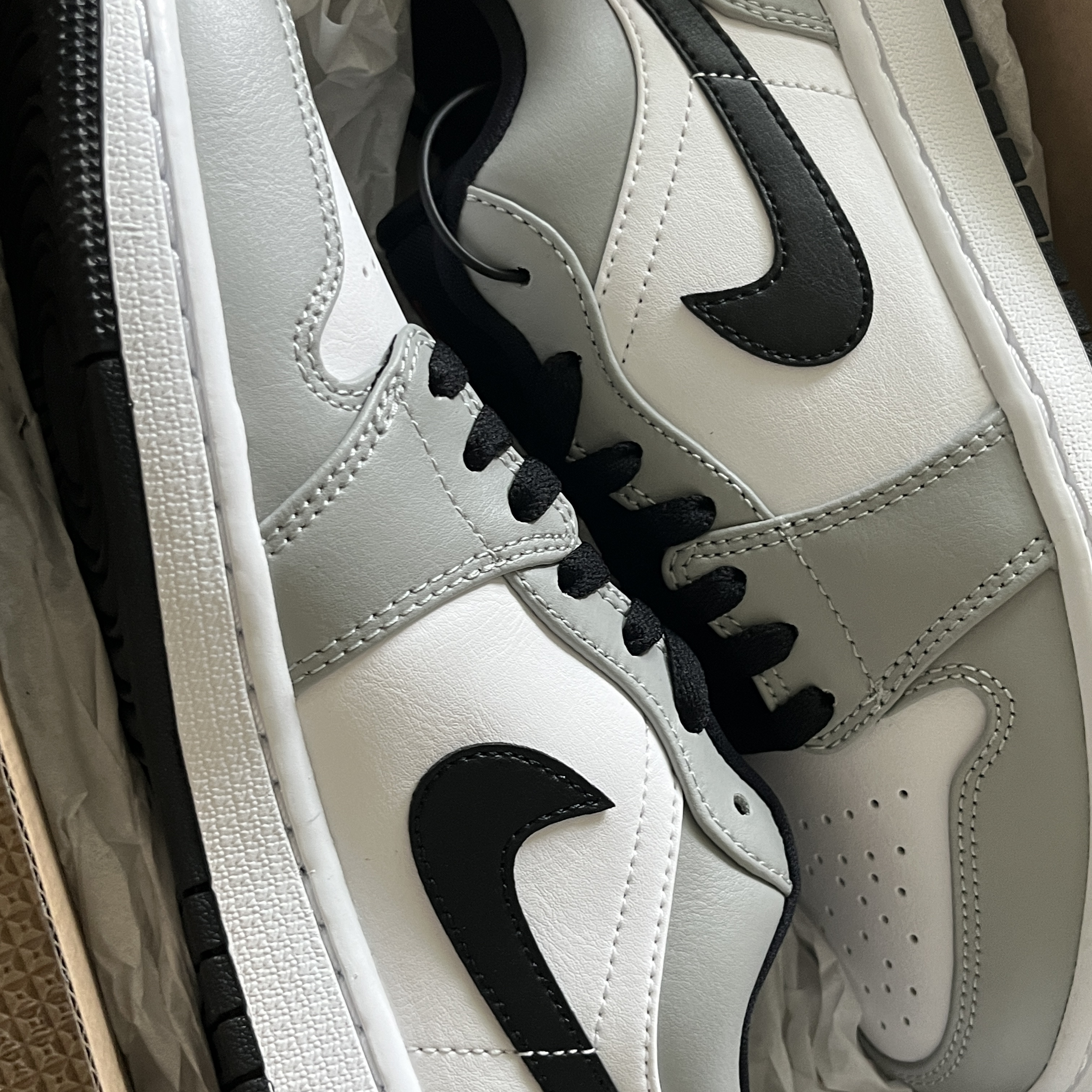 Jordan 1 Low Light Smoke Grey 착용 스타일 - 1