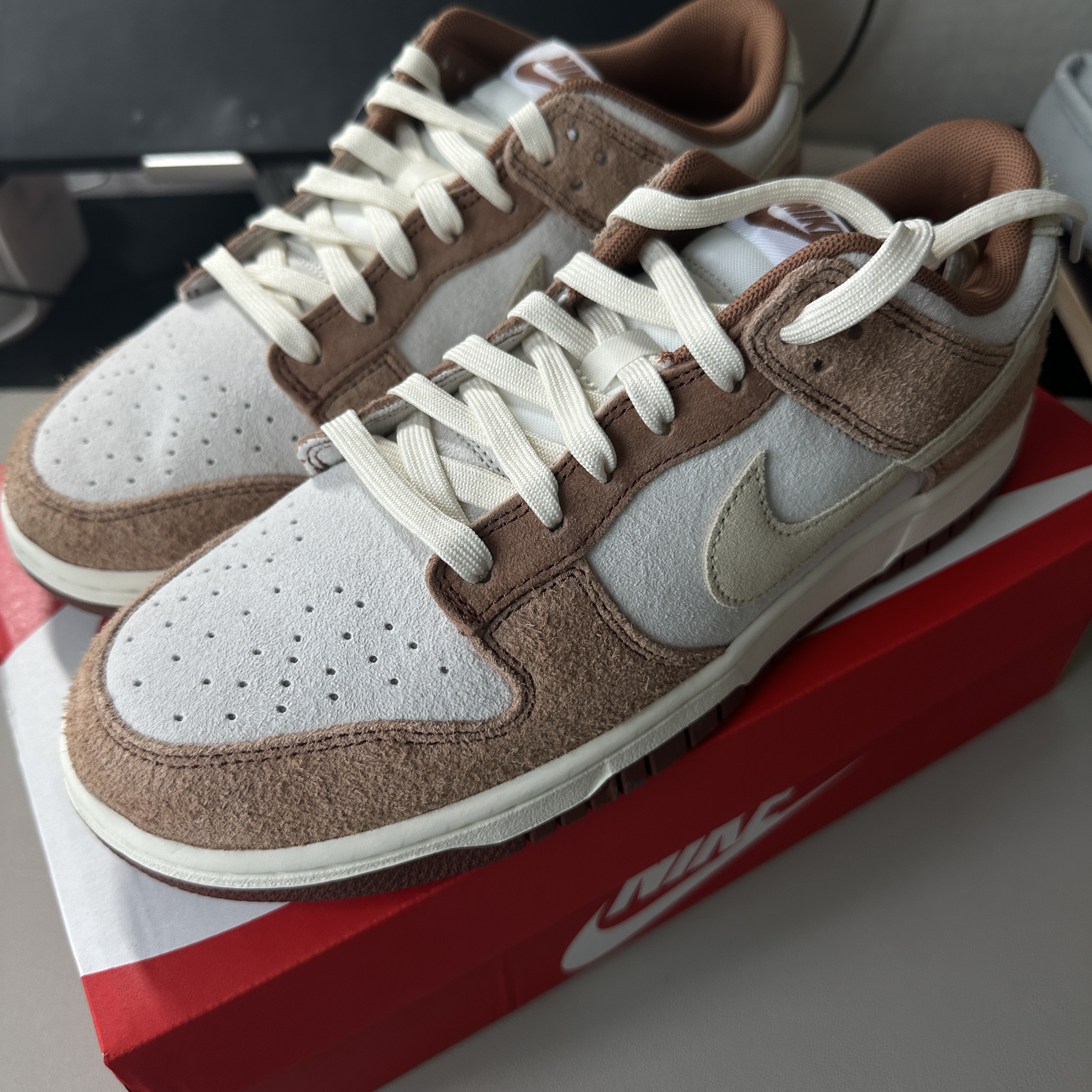 Nike Dunk Low Pro Premium Medium Curry 착용 스타일