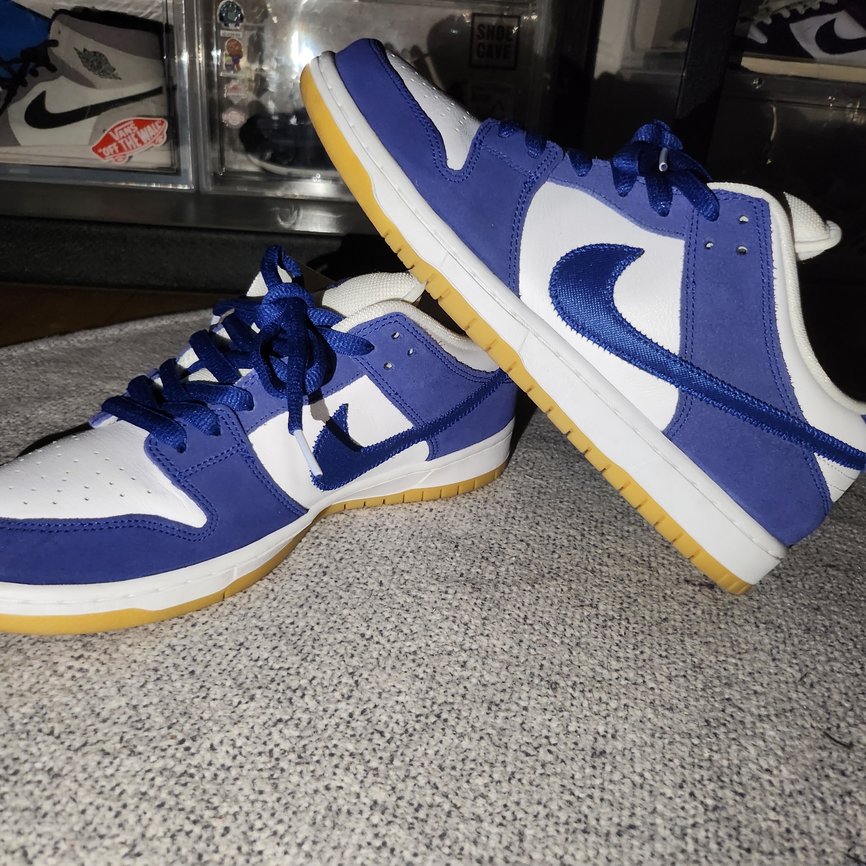 Nike SB Dunk Low Pro Premium Deep Royal Blue 착용 스타일 - 1