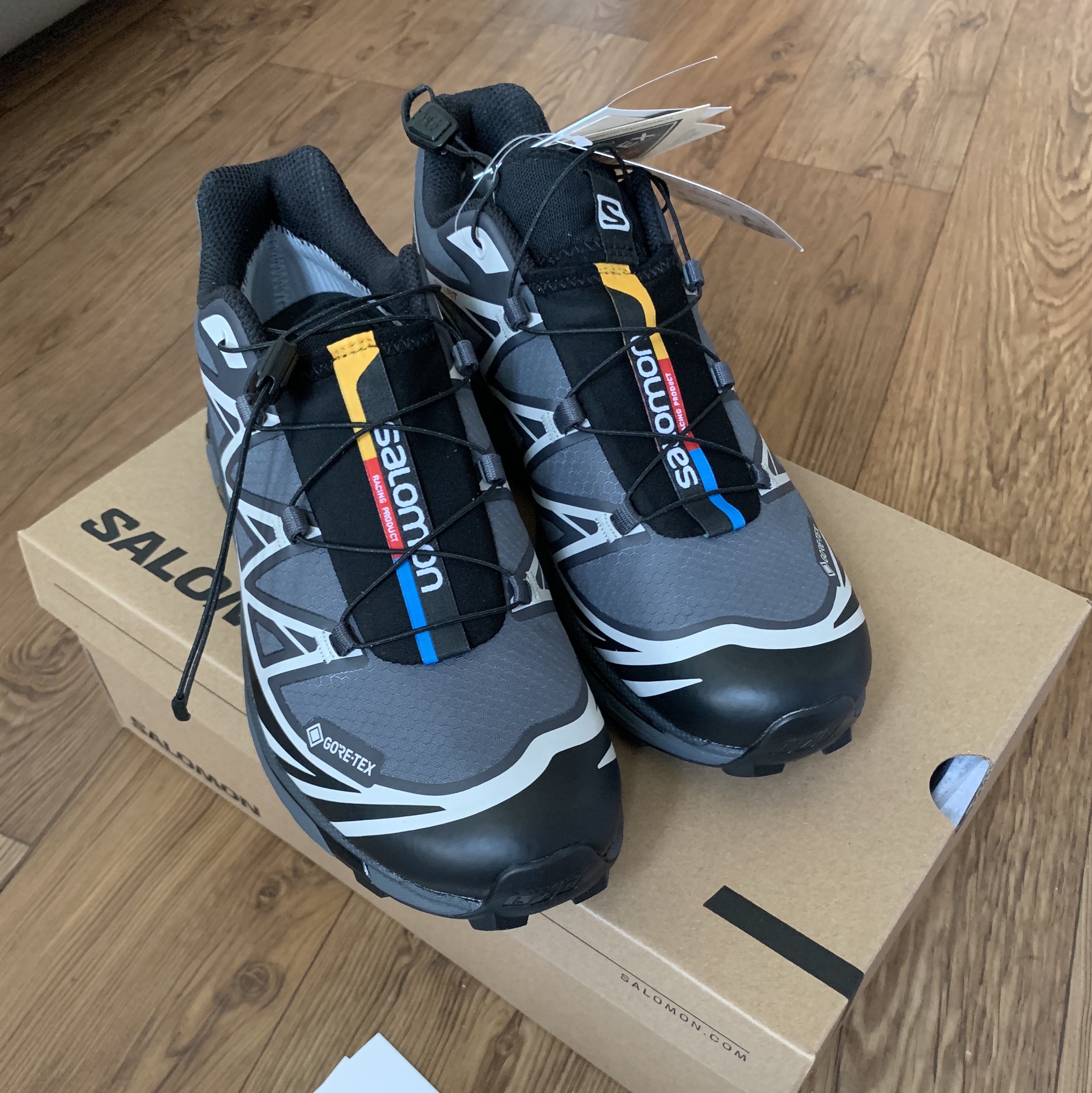 Salomon XT-6 Gore-Tex Black Ebony 착용 스타일 - 1