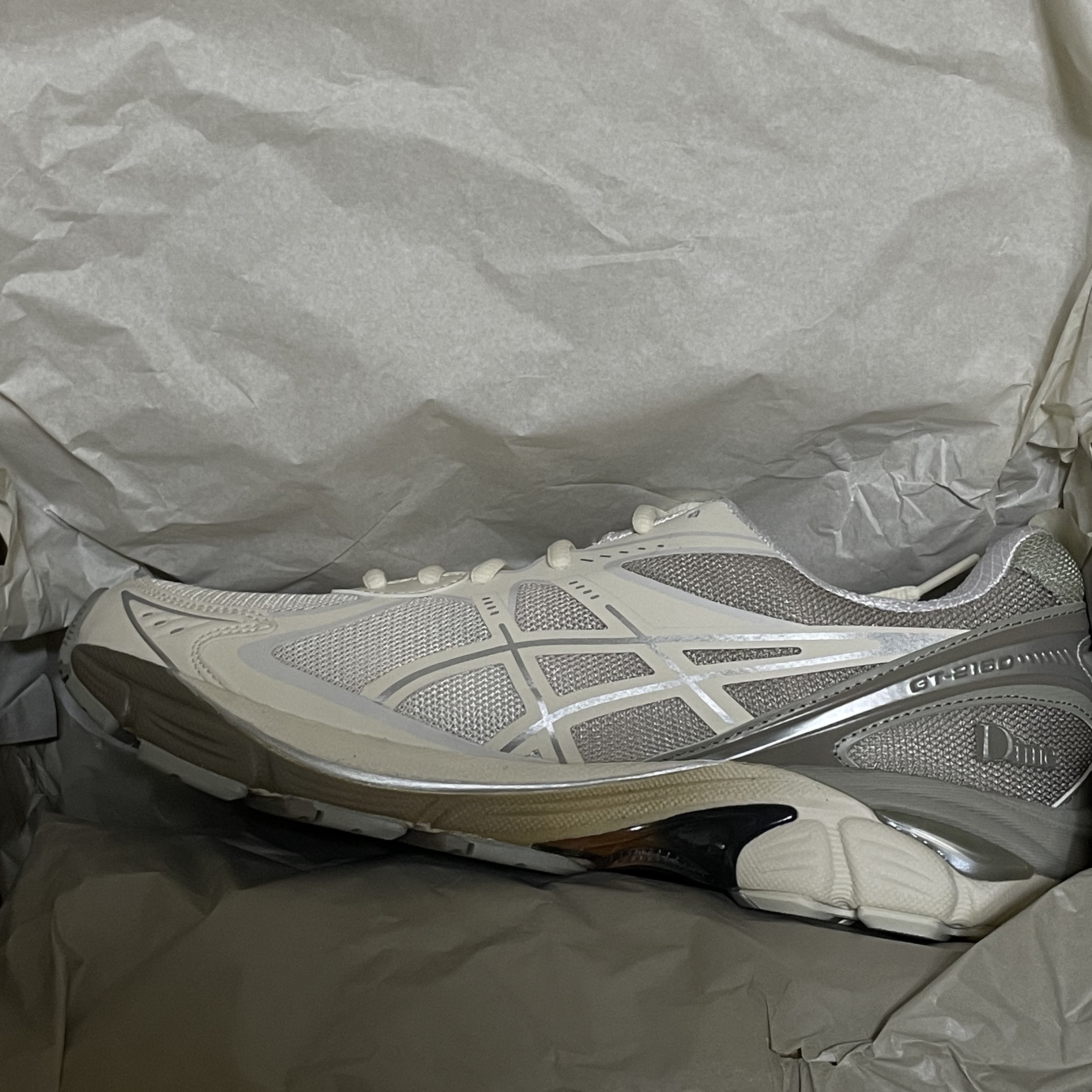 Asics x Dime GT-2160 Arctic Wolf London Fog 착용 스타일