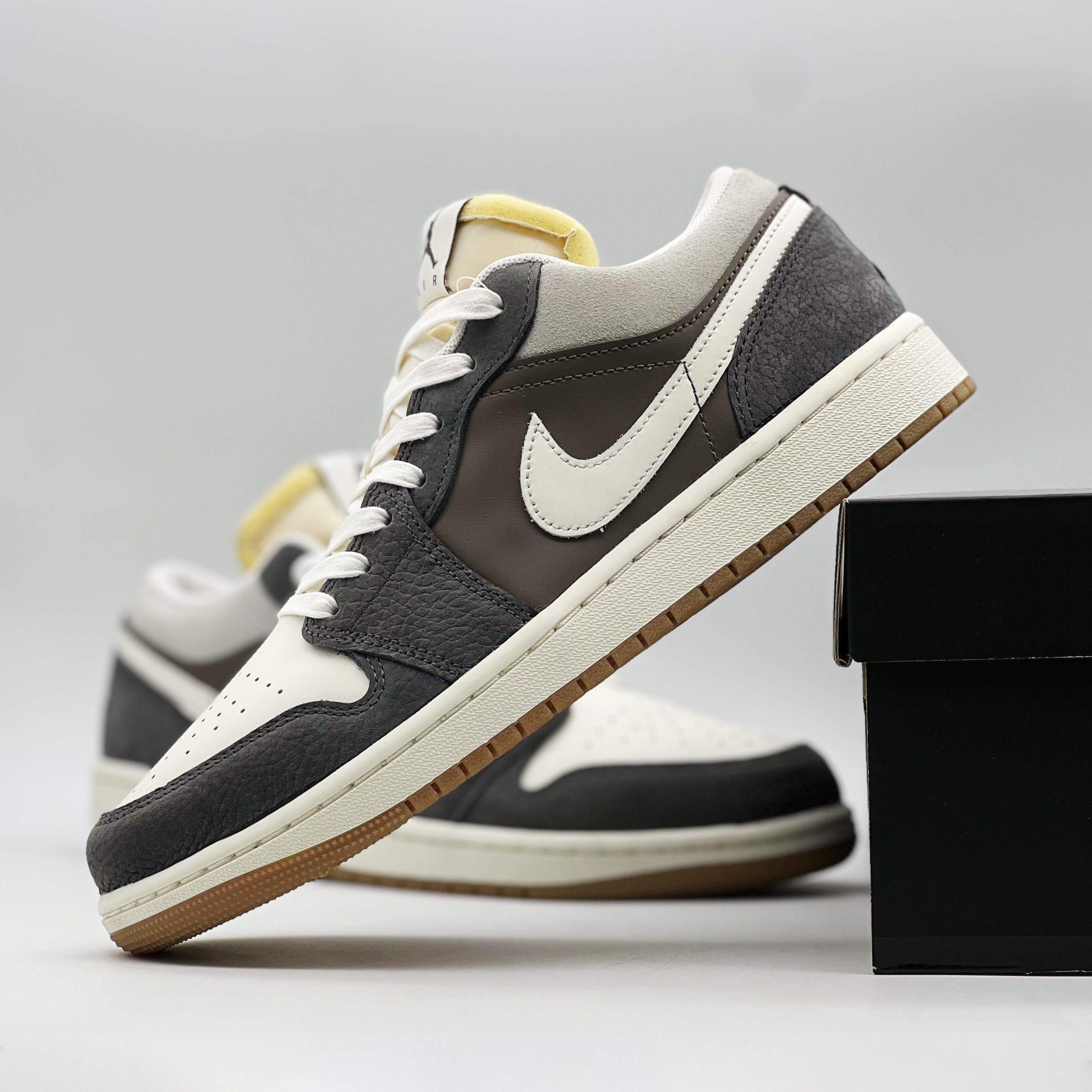Jordan 1 Low Kkachi 착용 스타일 - 4