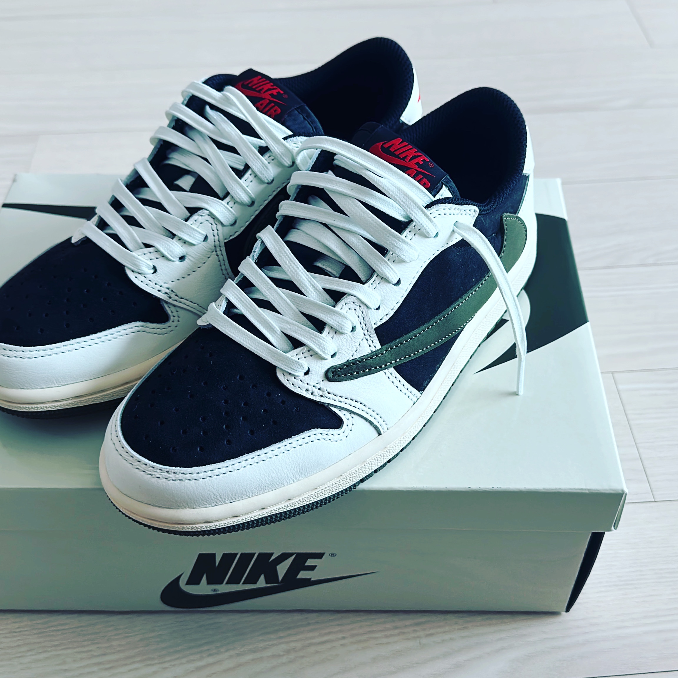 (W) Jordan 1 x Travis Scott Retro Low OG SP Medium Olive 착용 스타일