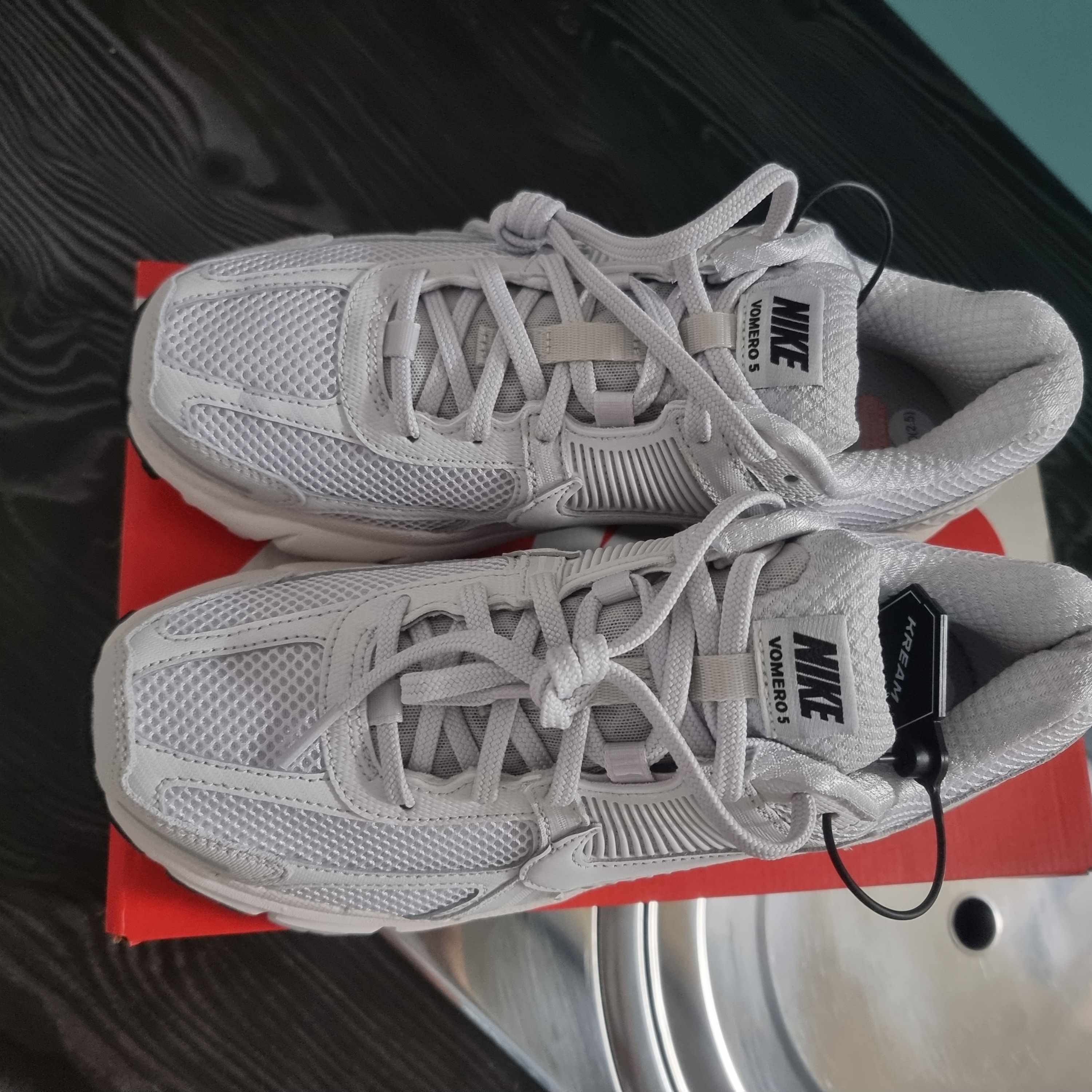Nike Zoom Vomero 5 SP Vast Grey 2023 착용 스타일 - 1