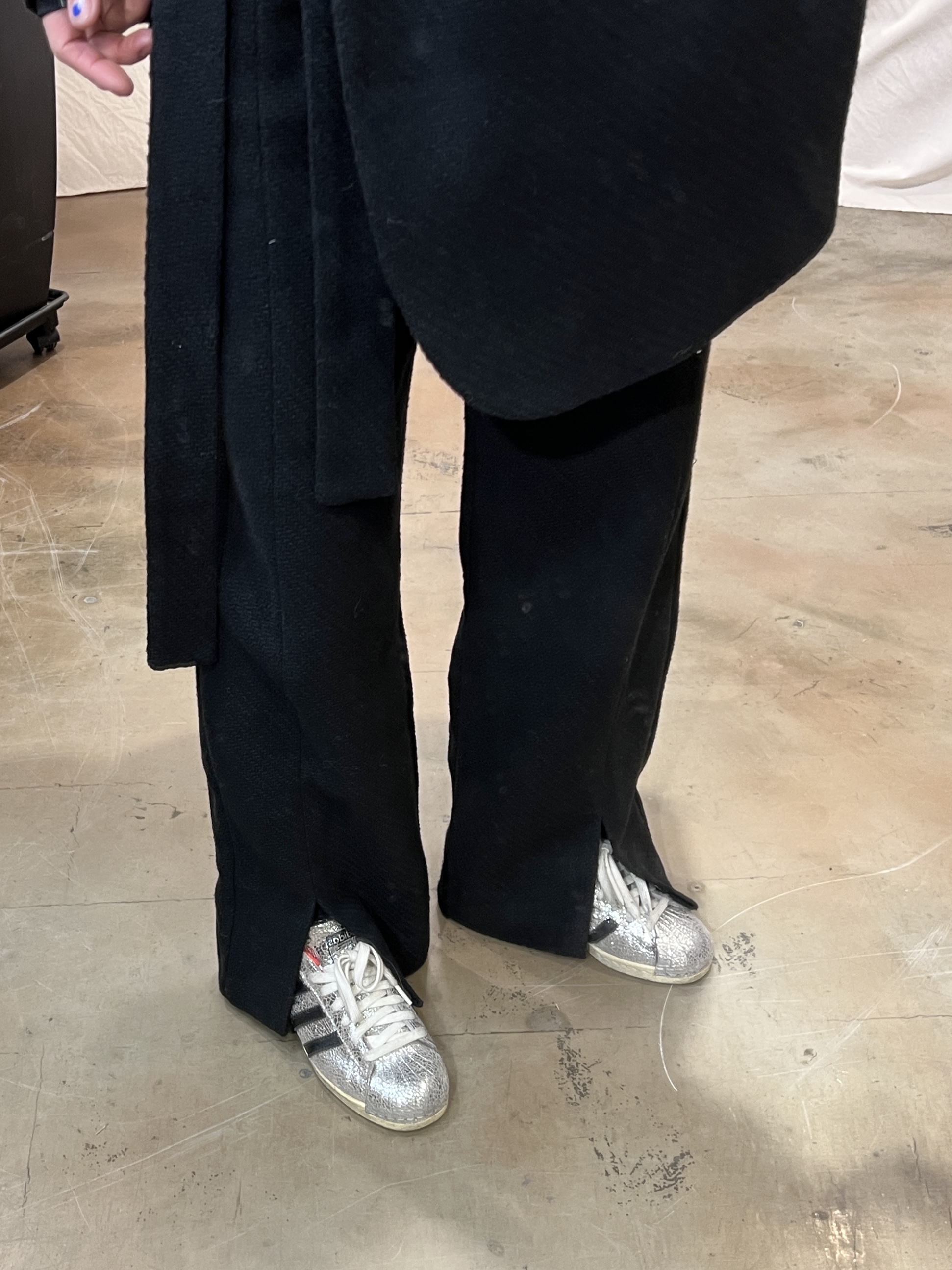(W) Adidas x Topshop Superstar 80s Silver 착용 스타일 - 2