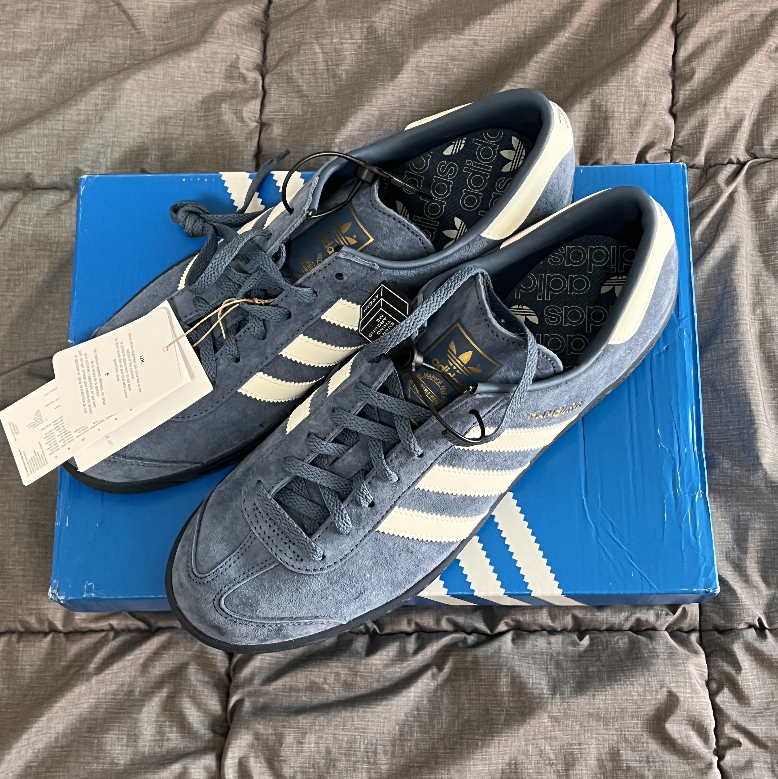 Adidas City Series Hamburg Wonder Steel Off White 착용 스타일 - 1