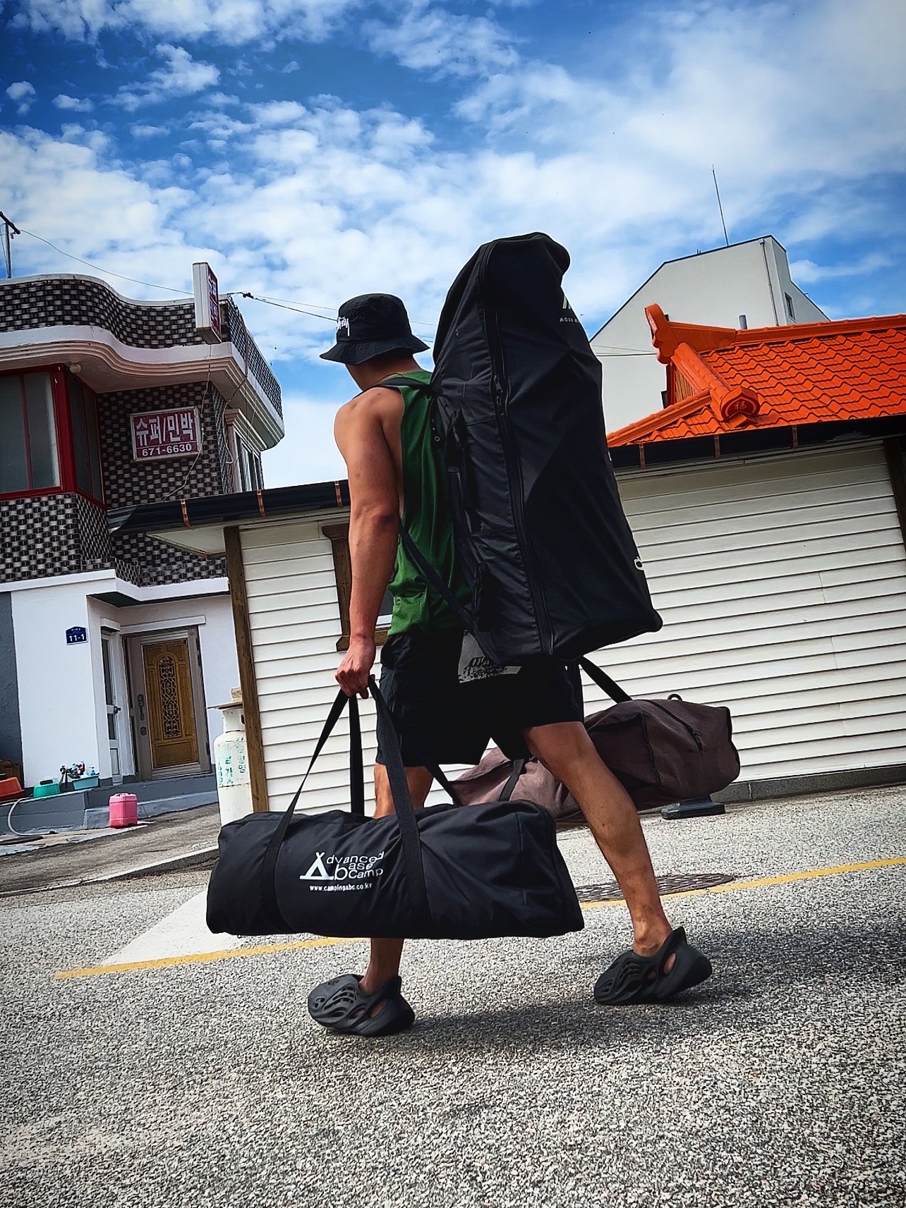 Nike x Stussy Bucket Hat Black, Stone Island B0992 Nylon Metal Stencil Print Swimming Trunk Black - 21SS 착용 스타일 - 1