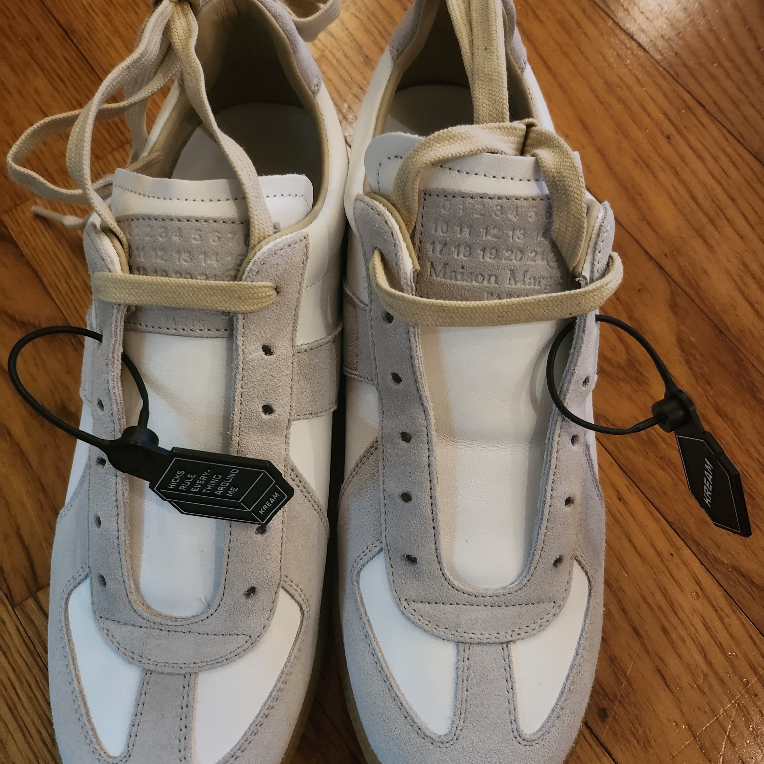 Maison Margiela Calfskin Replica Sneakers 착용 스타일 - 1