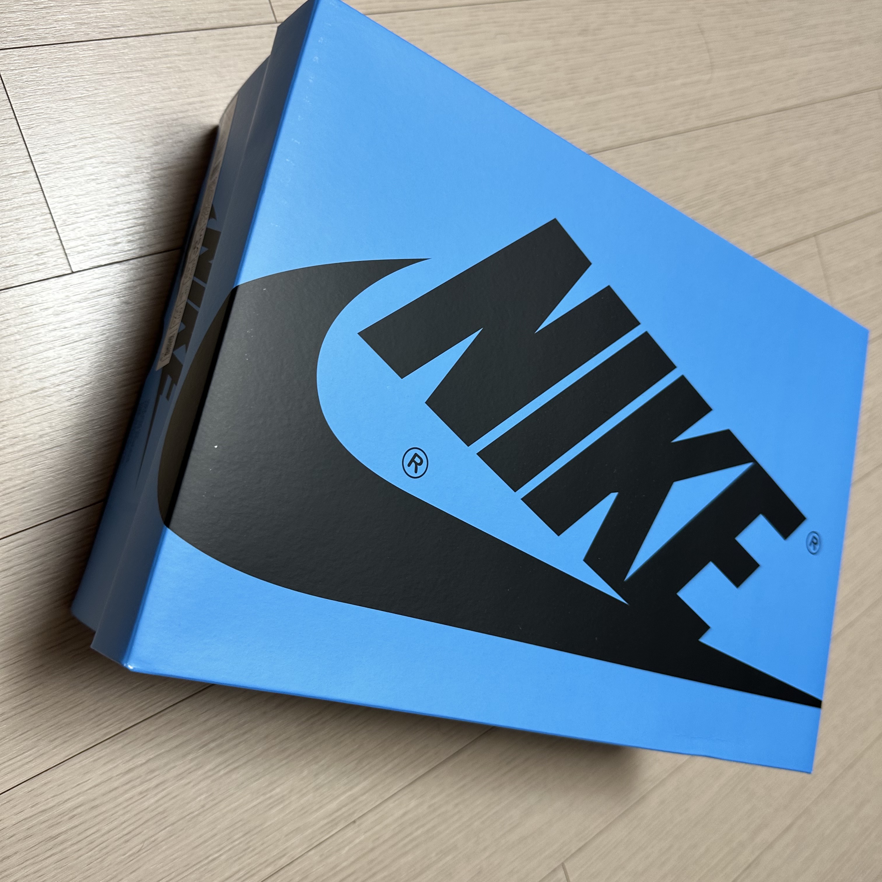 Jordan 1 Retro High OG University Blue 착용 스타일 - 1