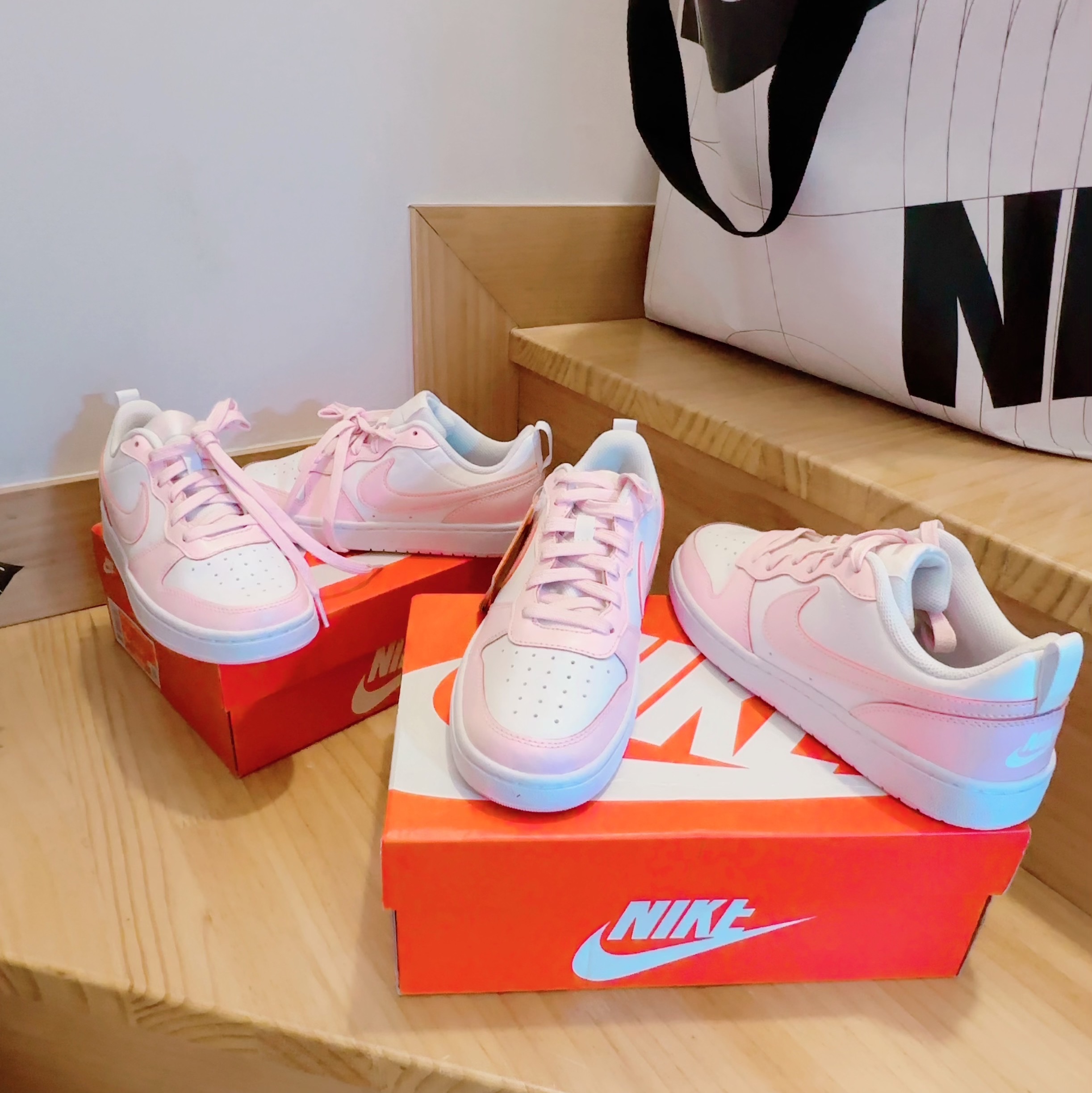 (GS) Nike Court Borough 2 SE White Pink Foam 착용 스타일