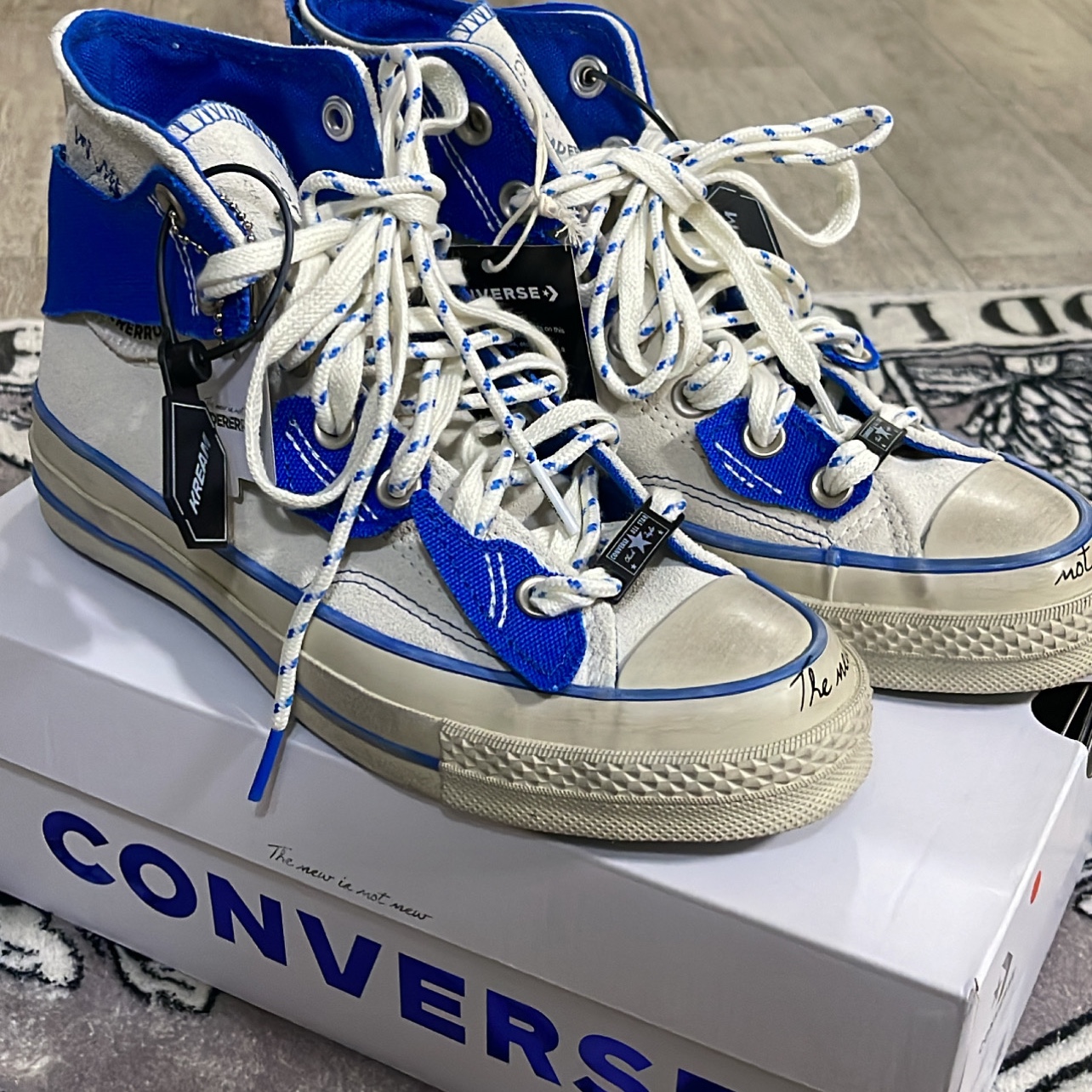 Converse x Ader Error Chuck 70 High White 착용 스타일