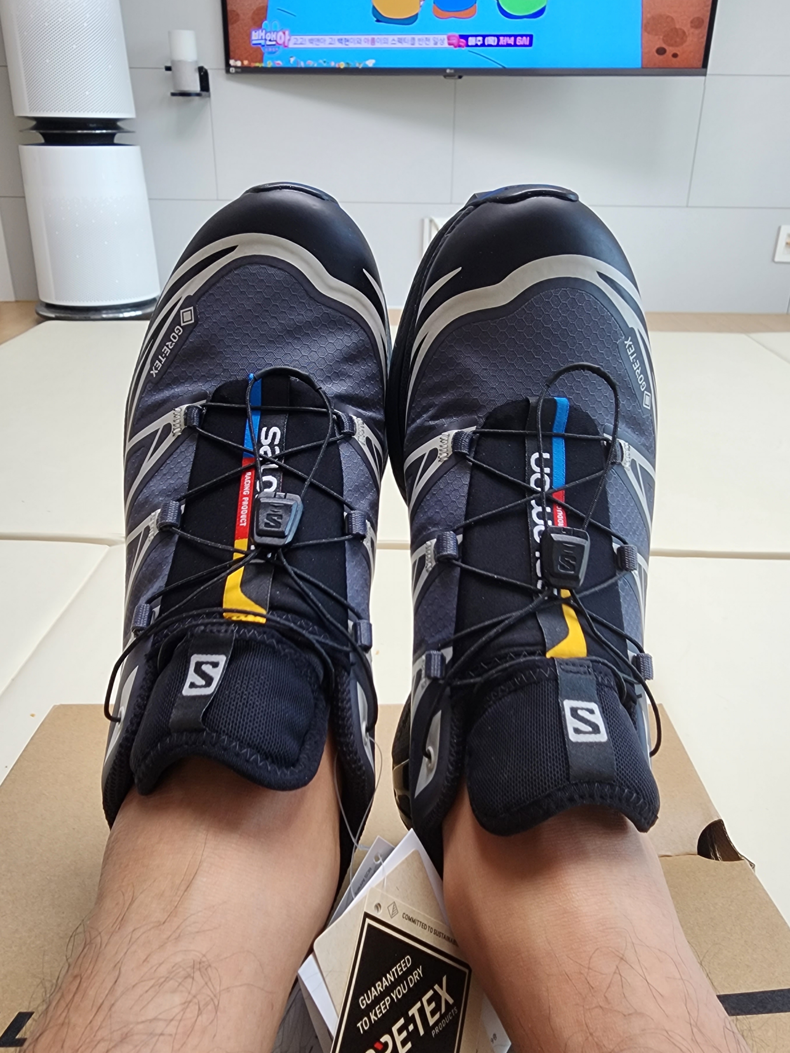 Salomon XT-6 Gore-Tex Black Ebony 착용 스타일 - 3