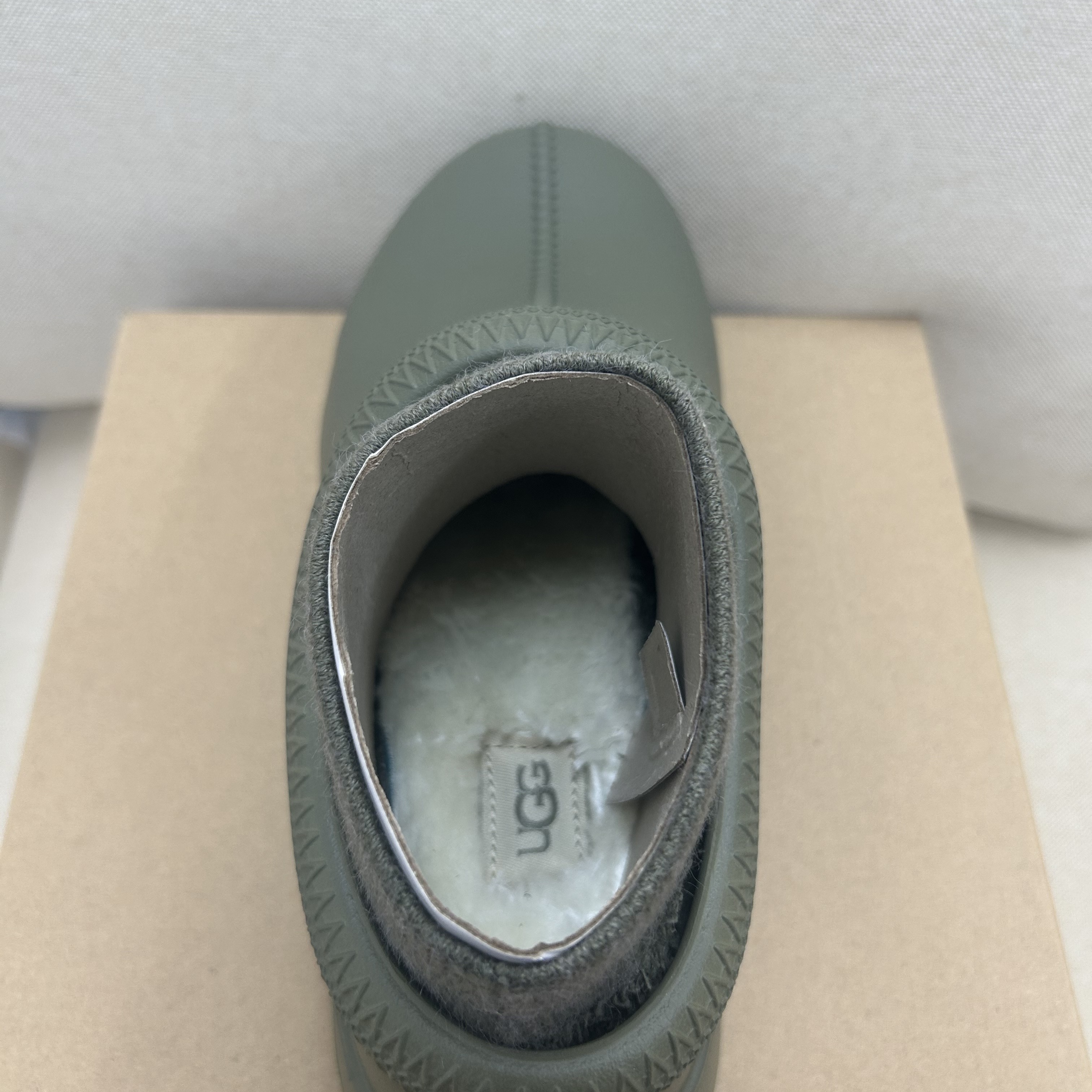 (W) UGG Tasman X Burnt Olive 착용 스타일 - 4