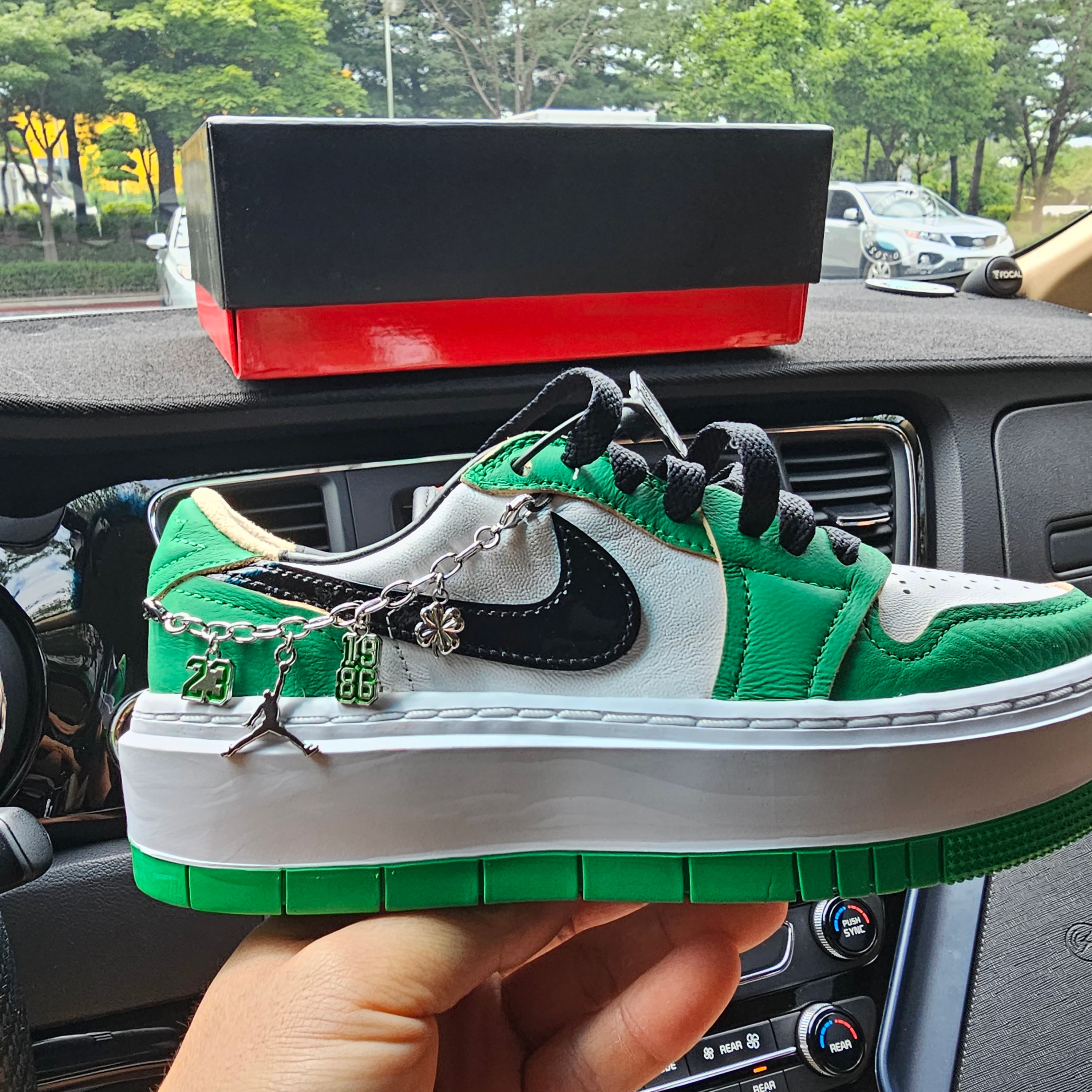 (W) Jordan 1 Elevate Low SE Lucky Green 착용 스타일