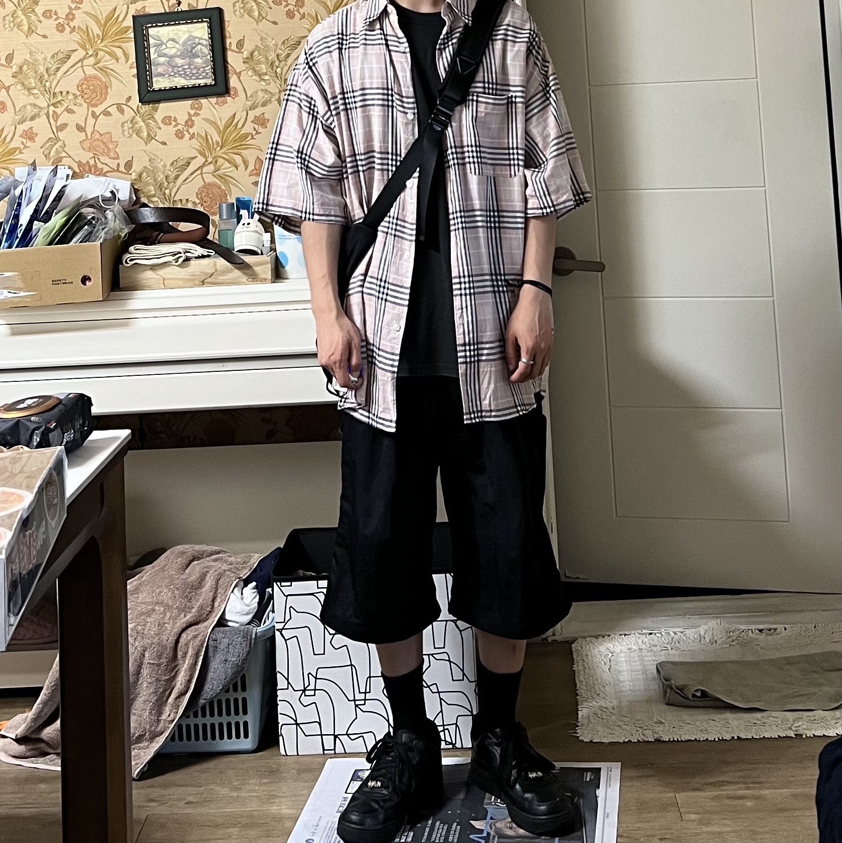 Nike Air Force 1 '07 Low Triple Black 착용 스타일