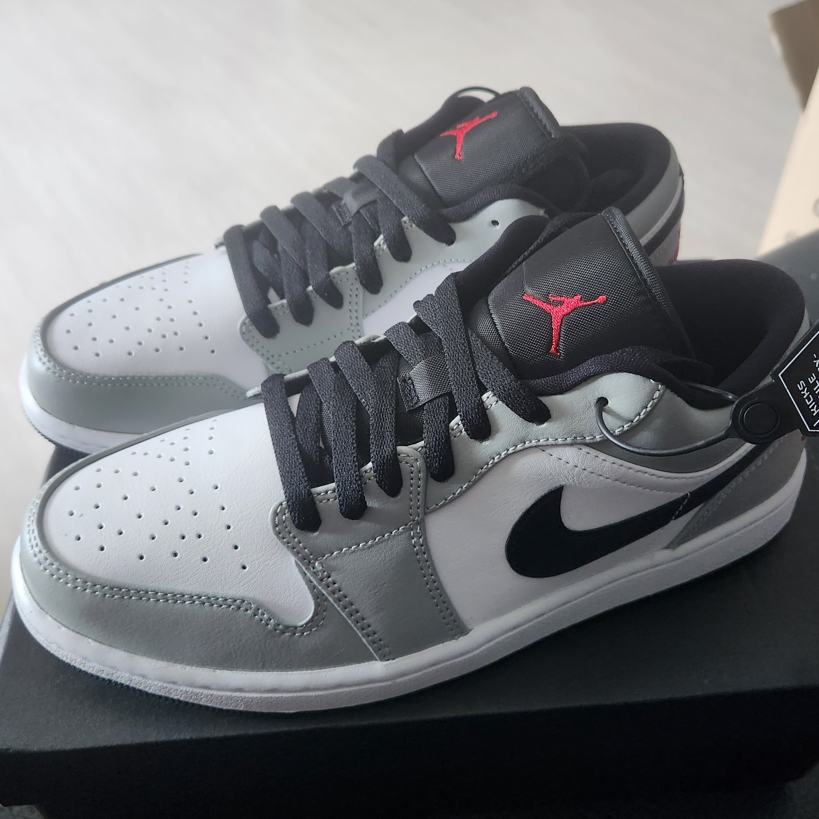 Jordan 1 Low Light Smoke Grey 착용 스타일