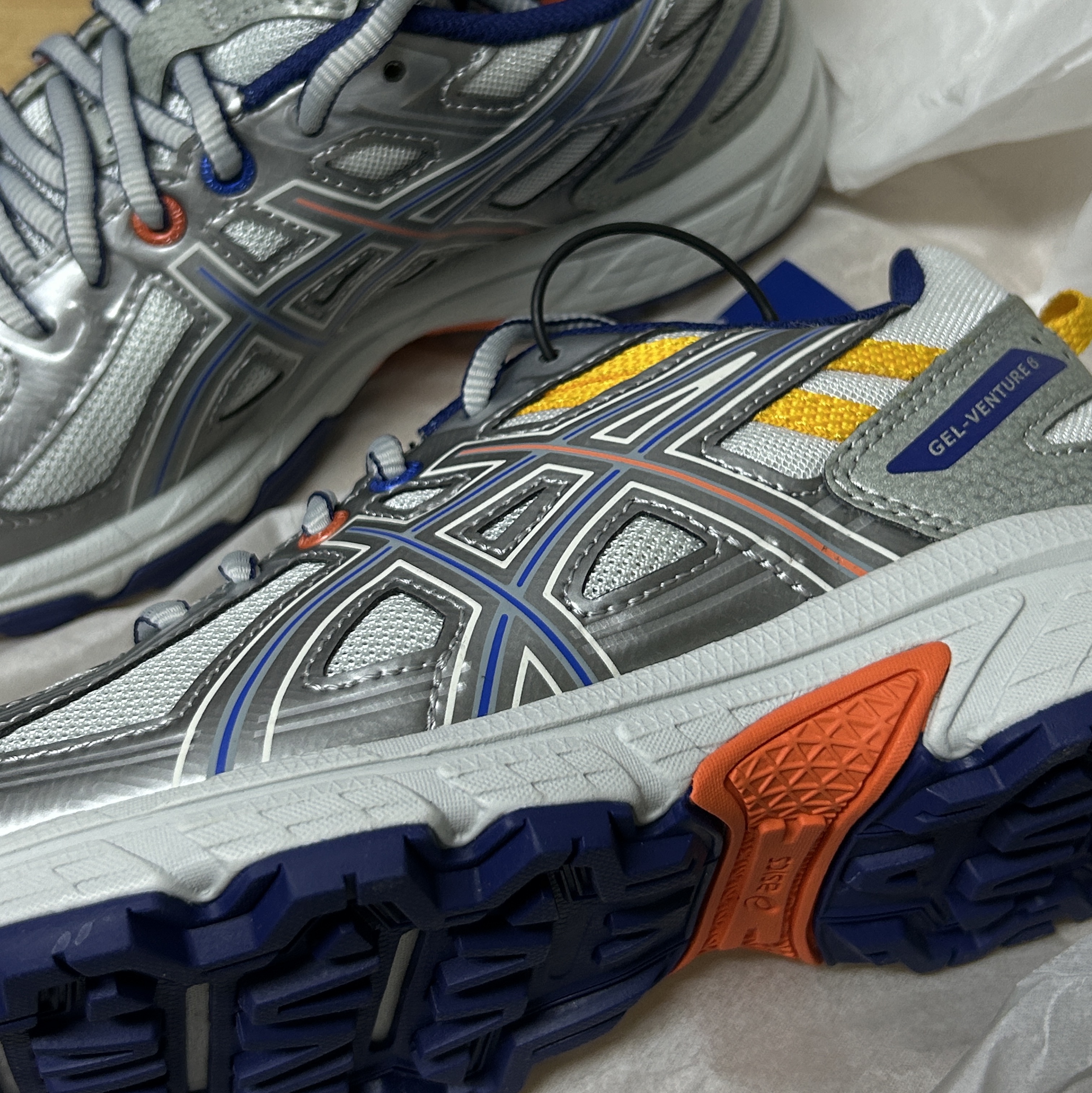 Asics x IAB Studio Gel-Venture 6 착용 스타일 - 3