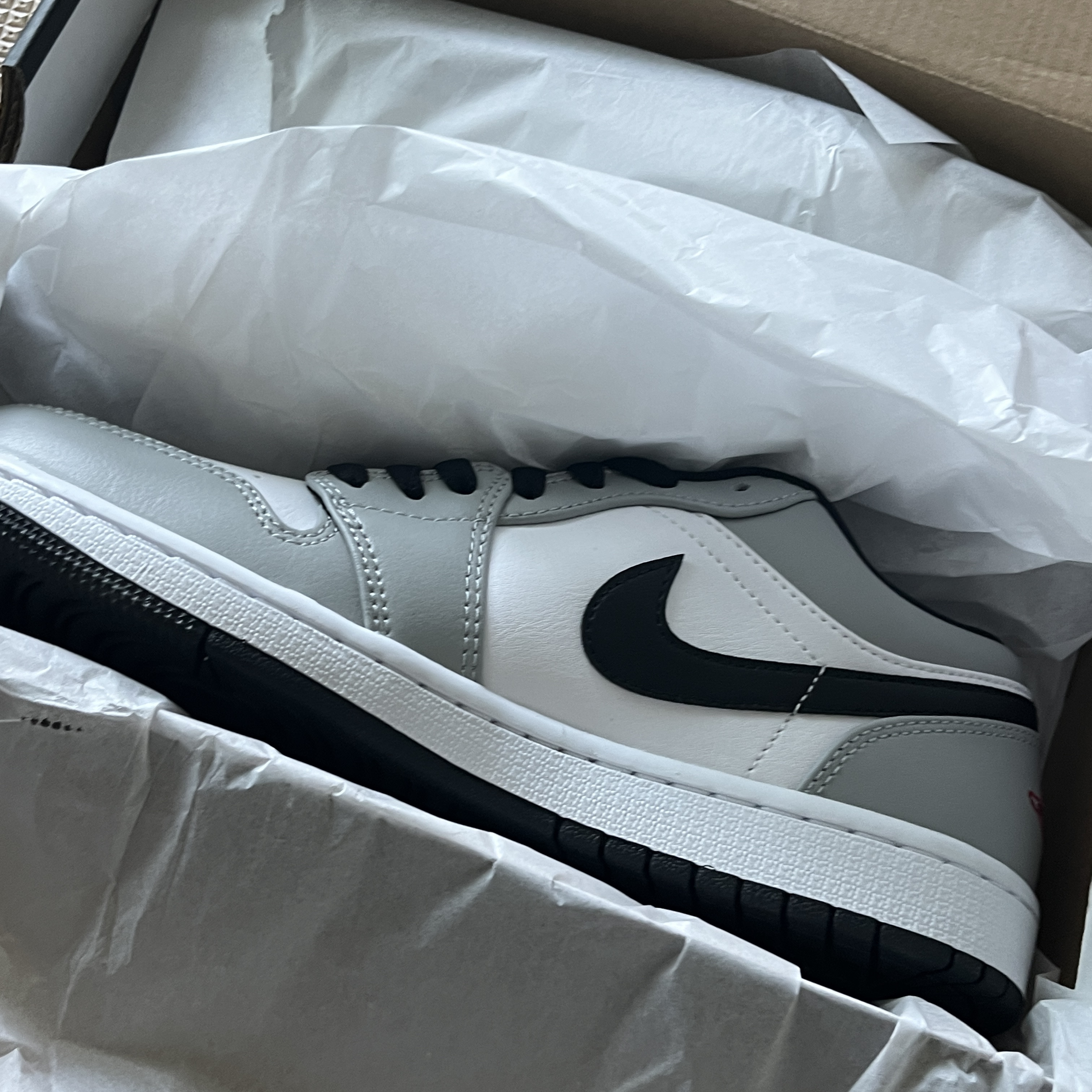 Jordan 1 Low Light Smoke Grey 착용 스타일 - 2
