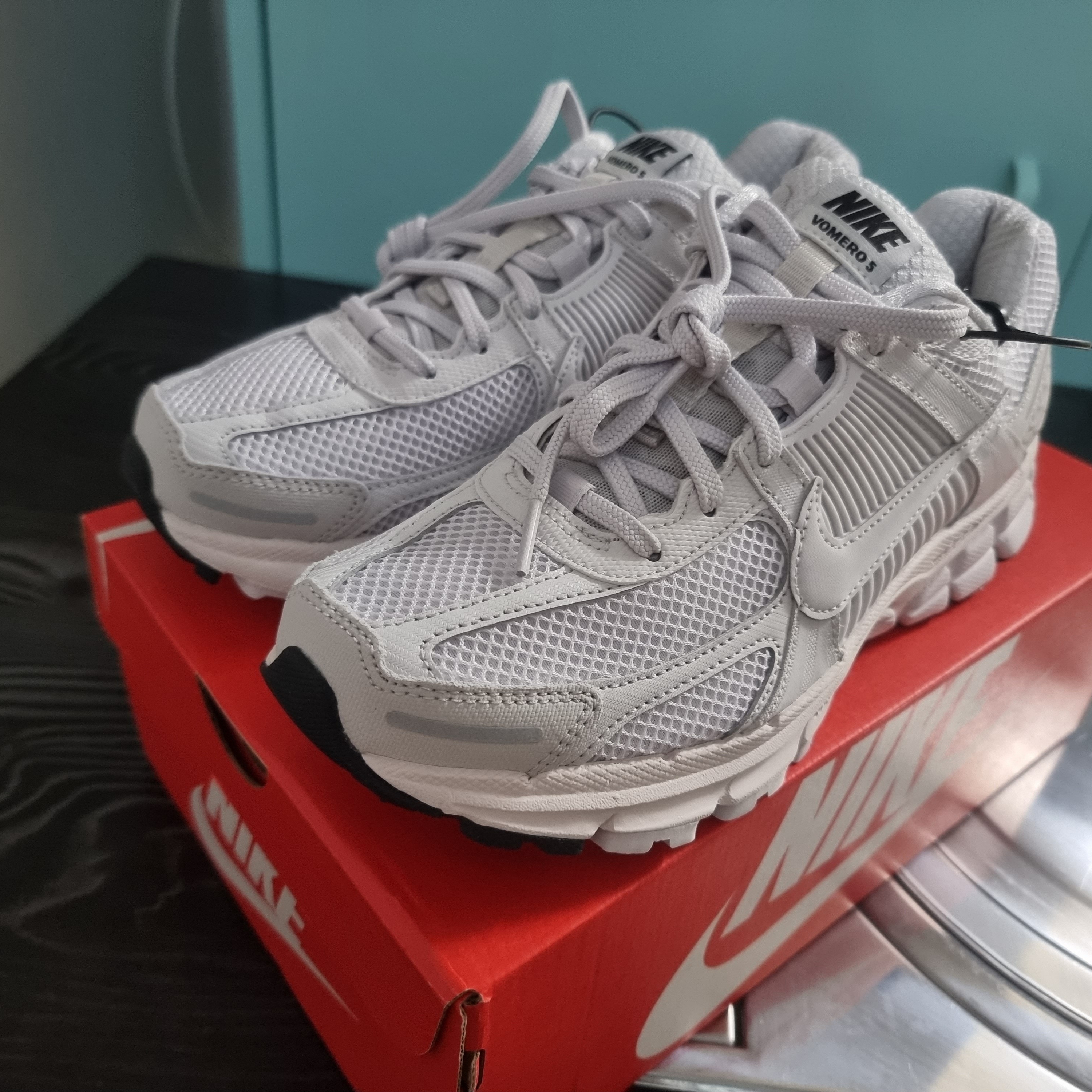 Nike Zoom Vomero 5 SP Vast Grey 2023 착용 스타일 - 2