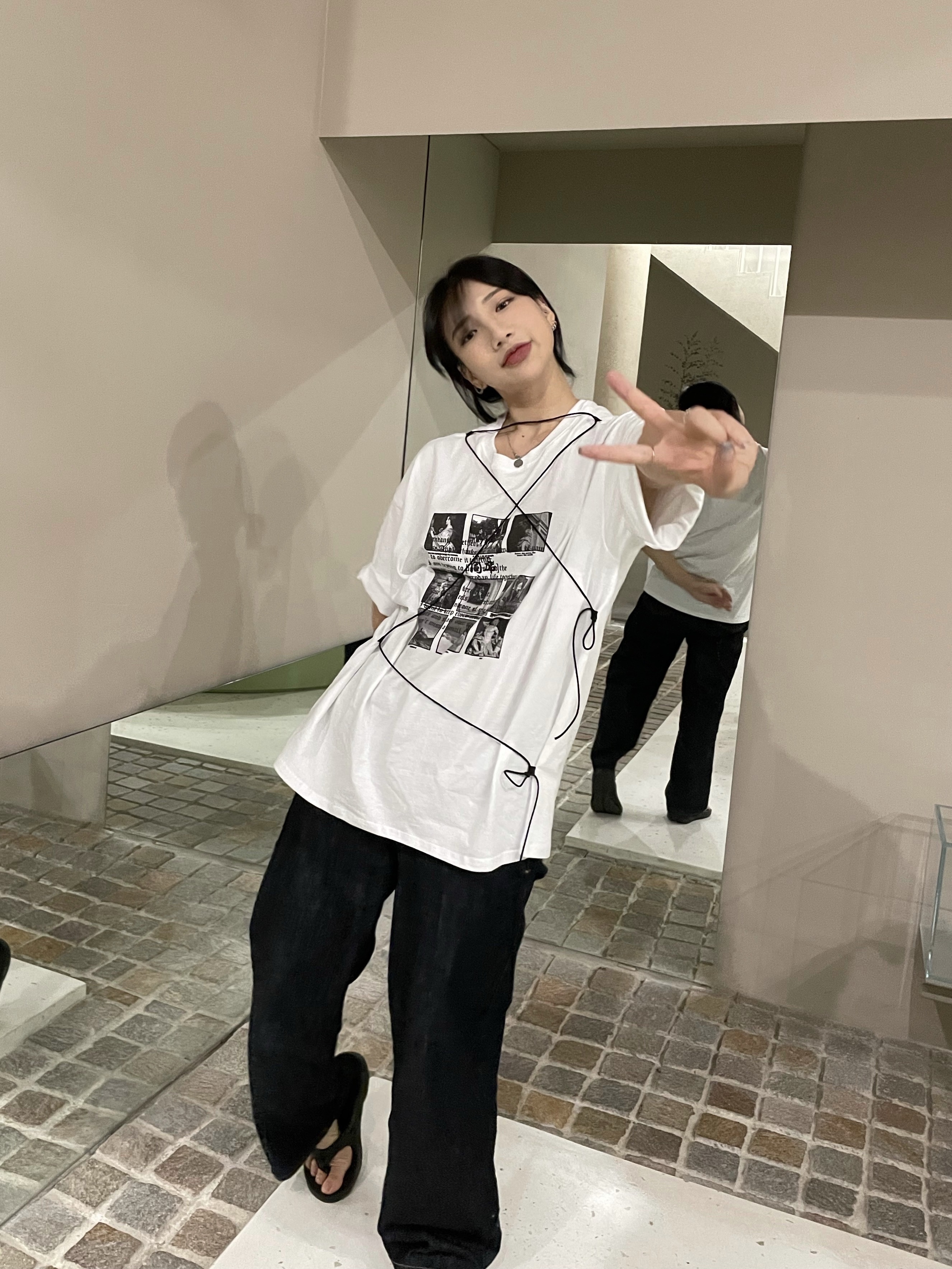 Oofos OOriginal Black 착용 스타일