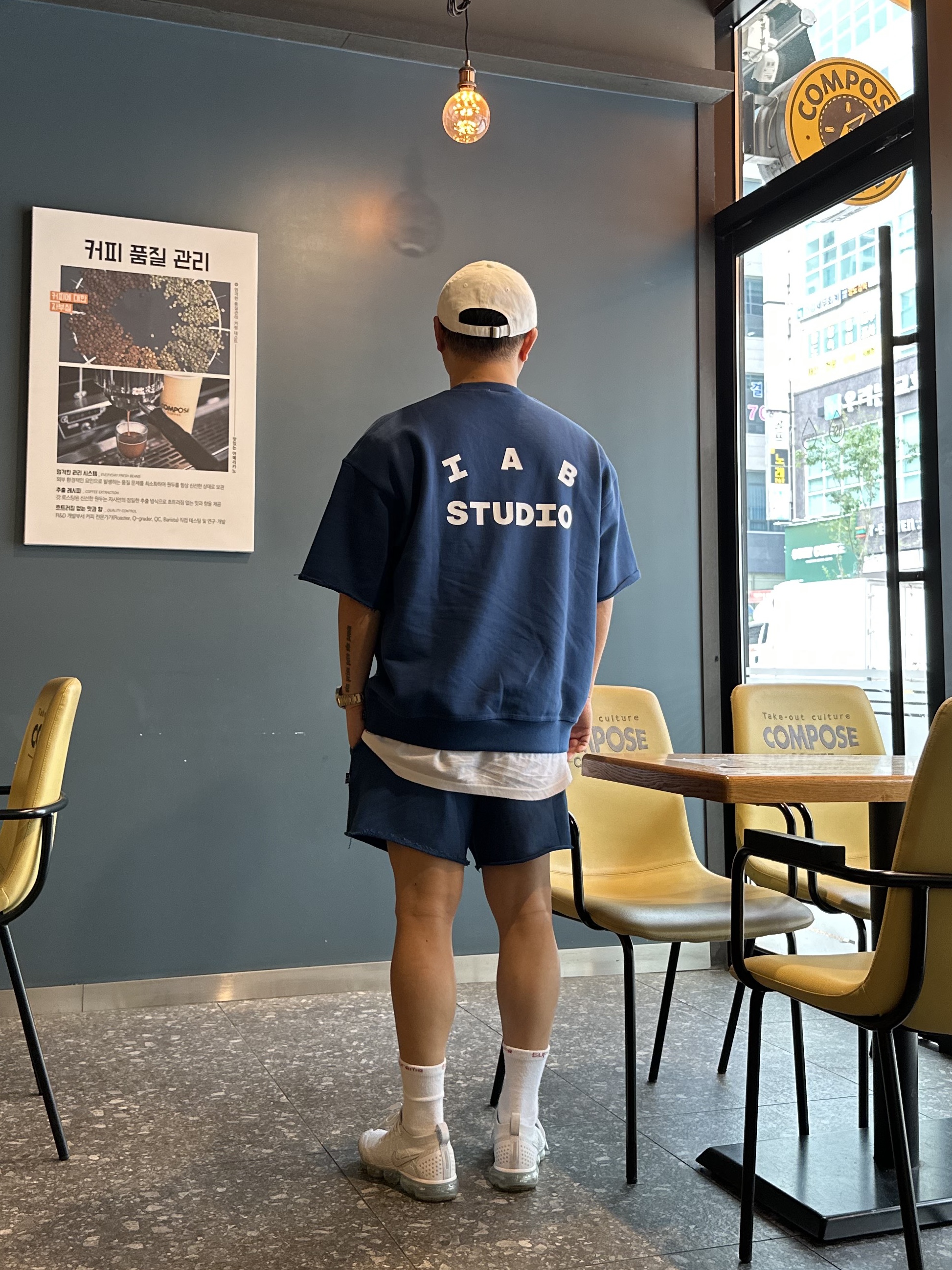 IAB Studio Heavy Short Sleeve Sweatshirt Navy - 23FW, IAB Studio Heavy Sweatshorts Navy - 23FW 착용 스타일