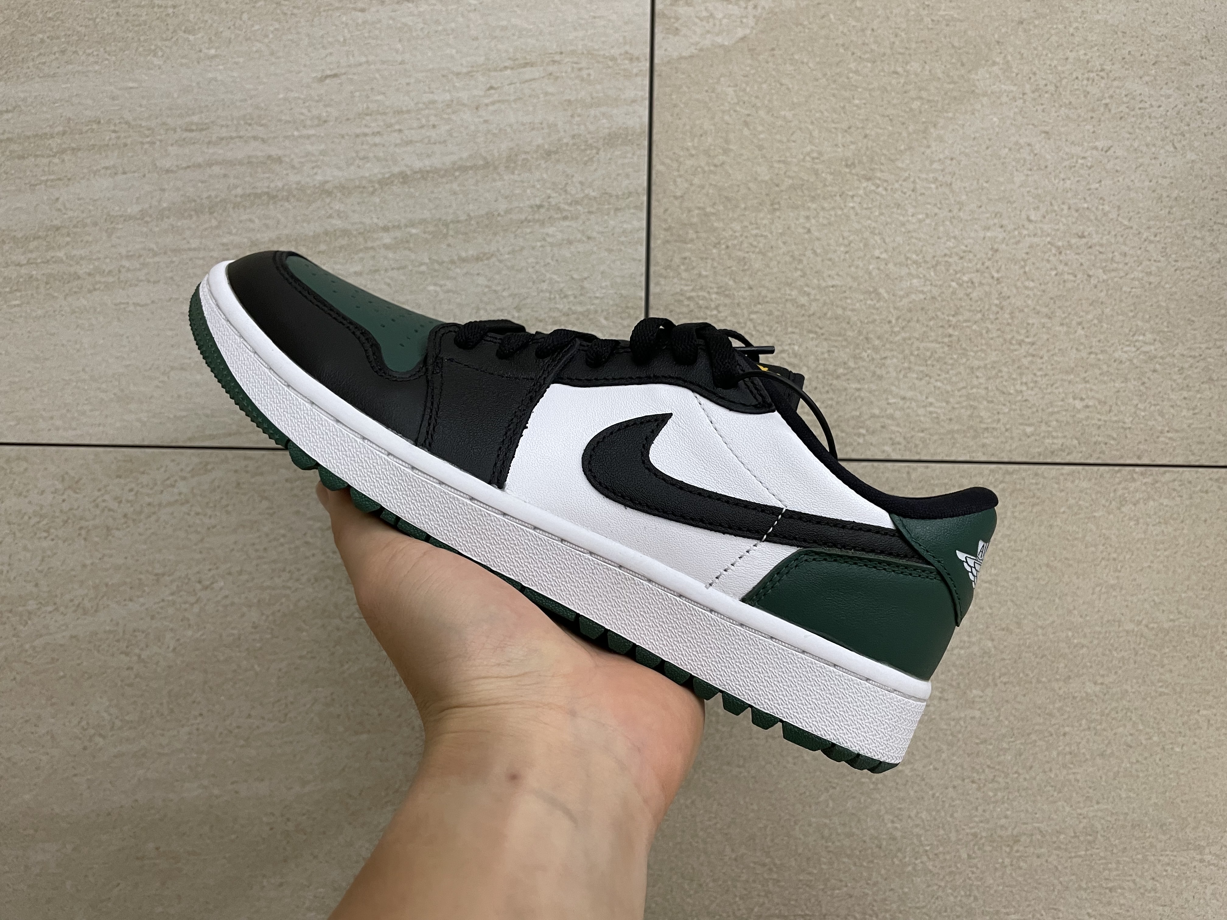 Jordan 1 Low Golf Noble Green 착용 스타일