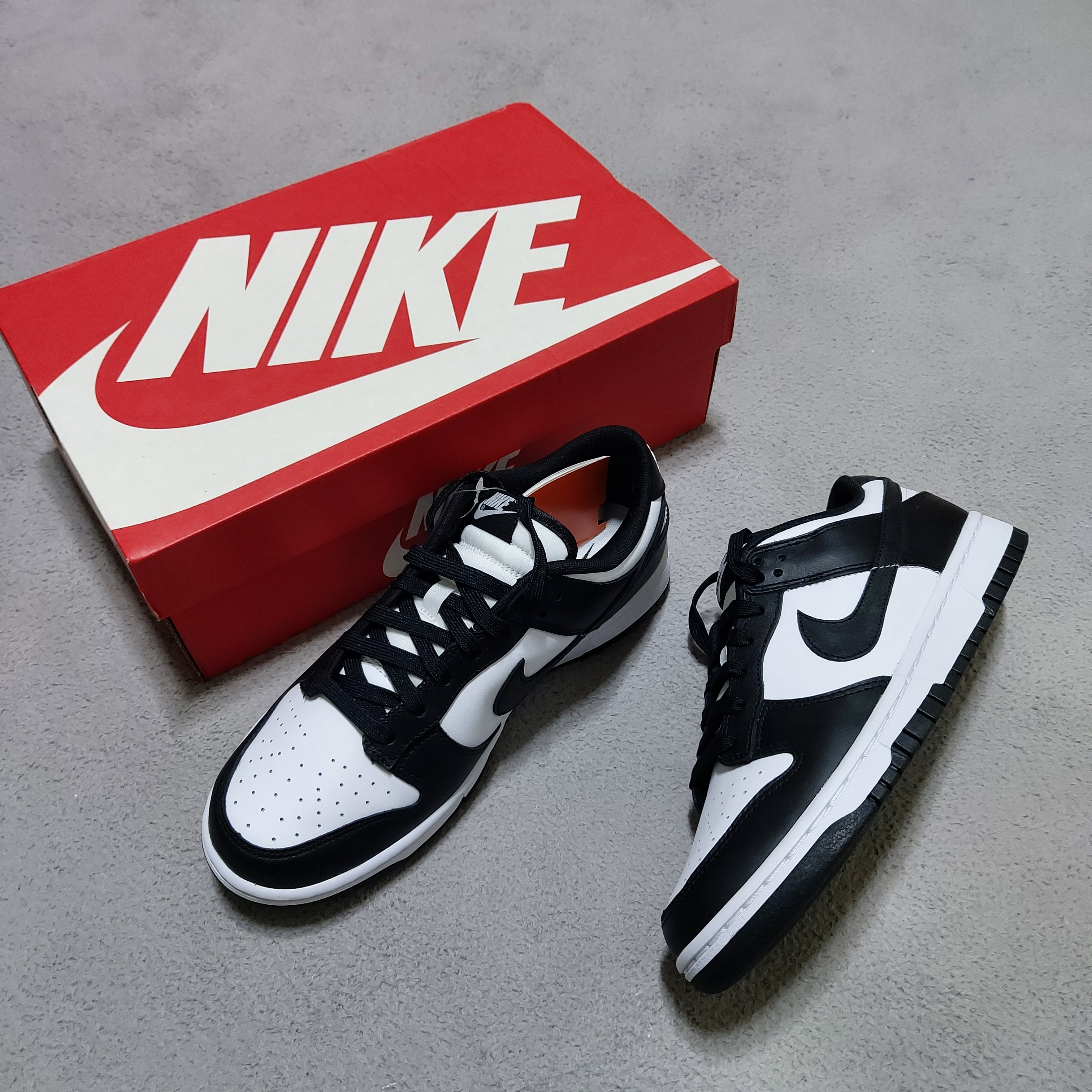 Nike Dunk Low Retro Black 착용 스타일