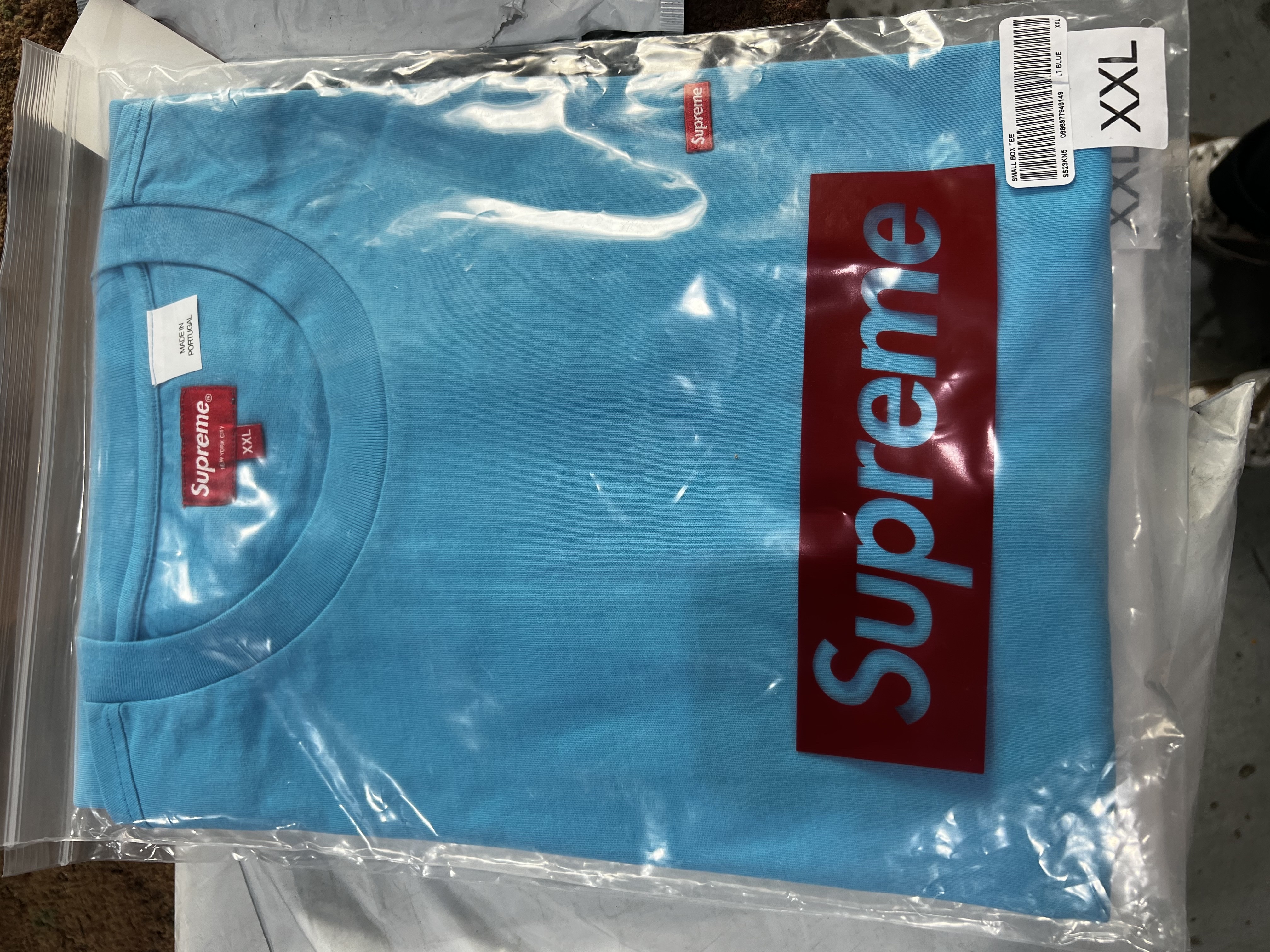 Supreme Small Box T-Shirt Light Blue - 23SS 착용 스타일