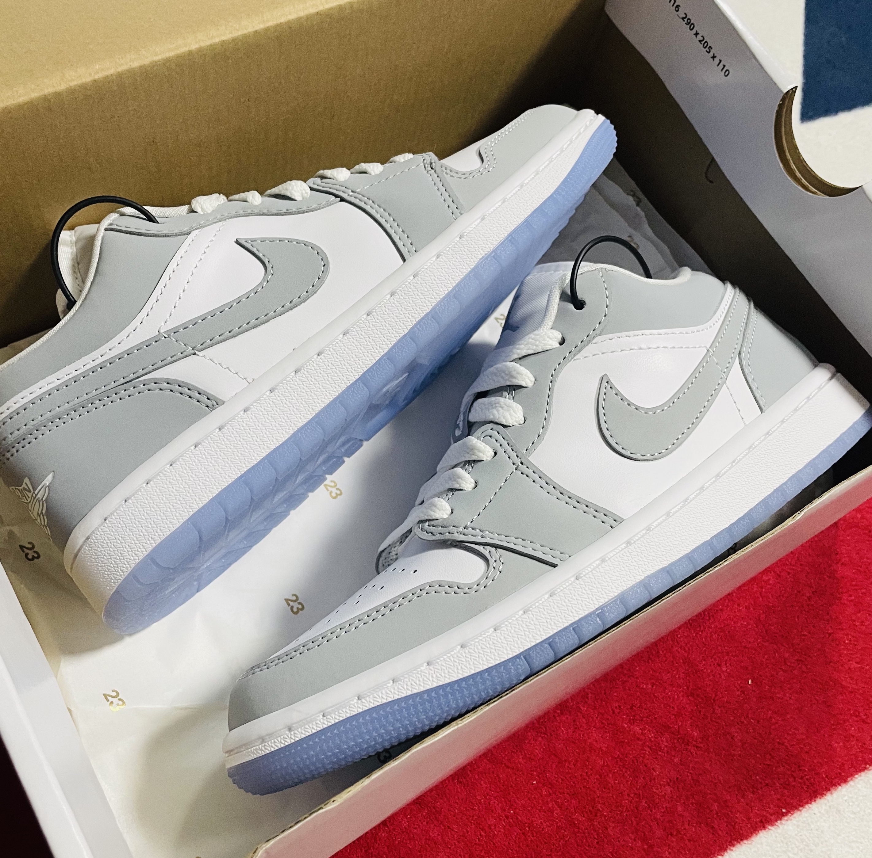(W) Jordan 1 Low White Wolf Grey 착용 스타일 - 3