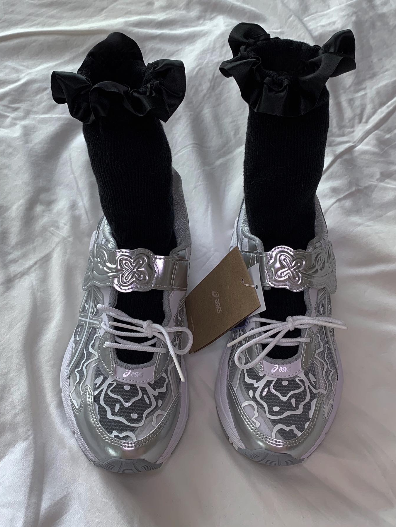 Asics x Cecilie Bahnsen GT-2160 White 착용 스타일 - 2