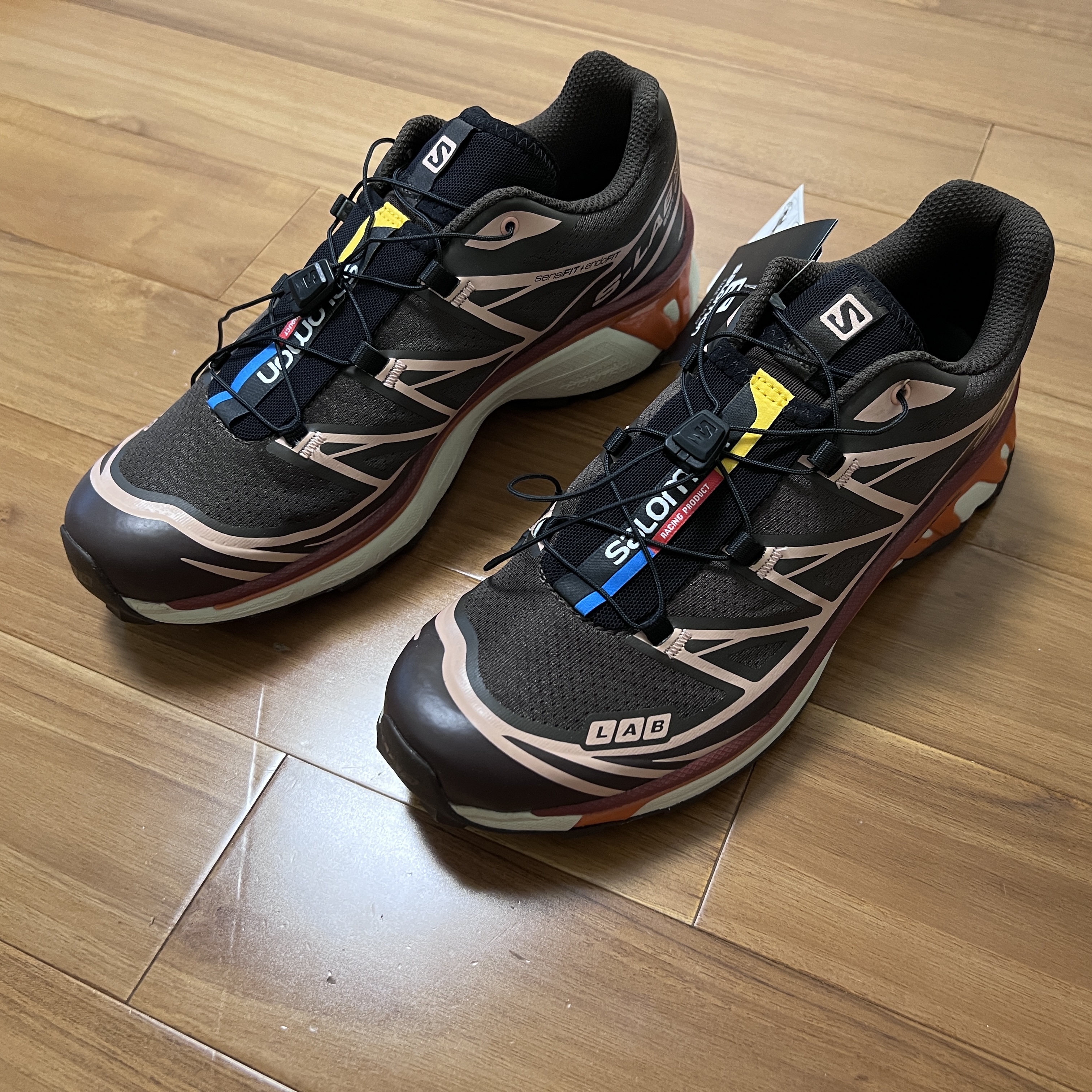 Salomon XT-6 Delicioso Chocolate Fondant 착용 스타일