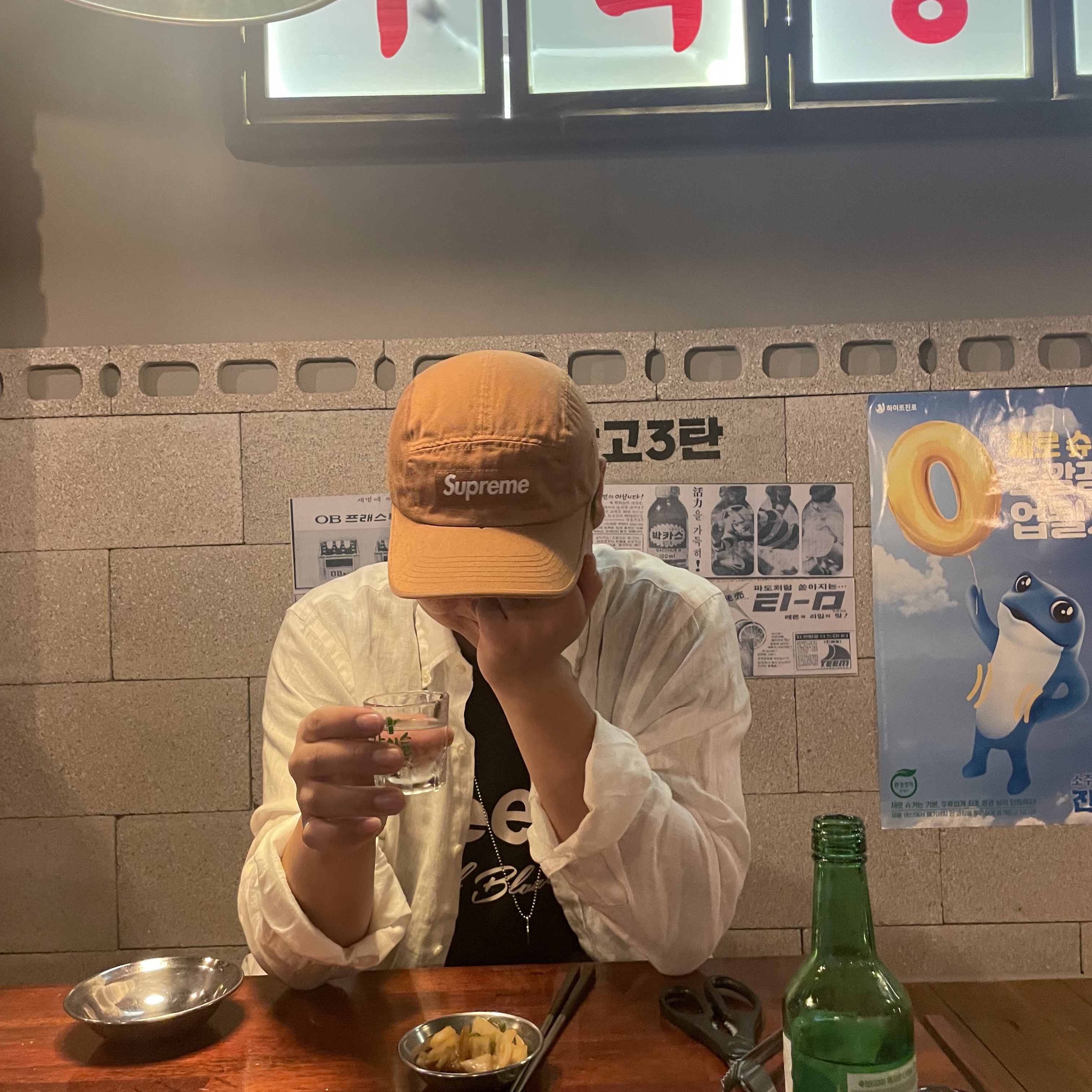 Supreme Washed Chino Twill Camp Cap Brown - 23SS 착용 스타일